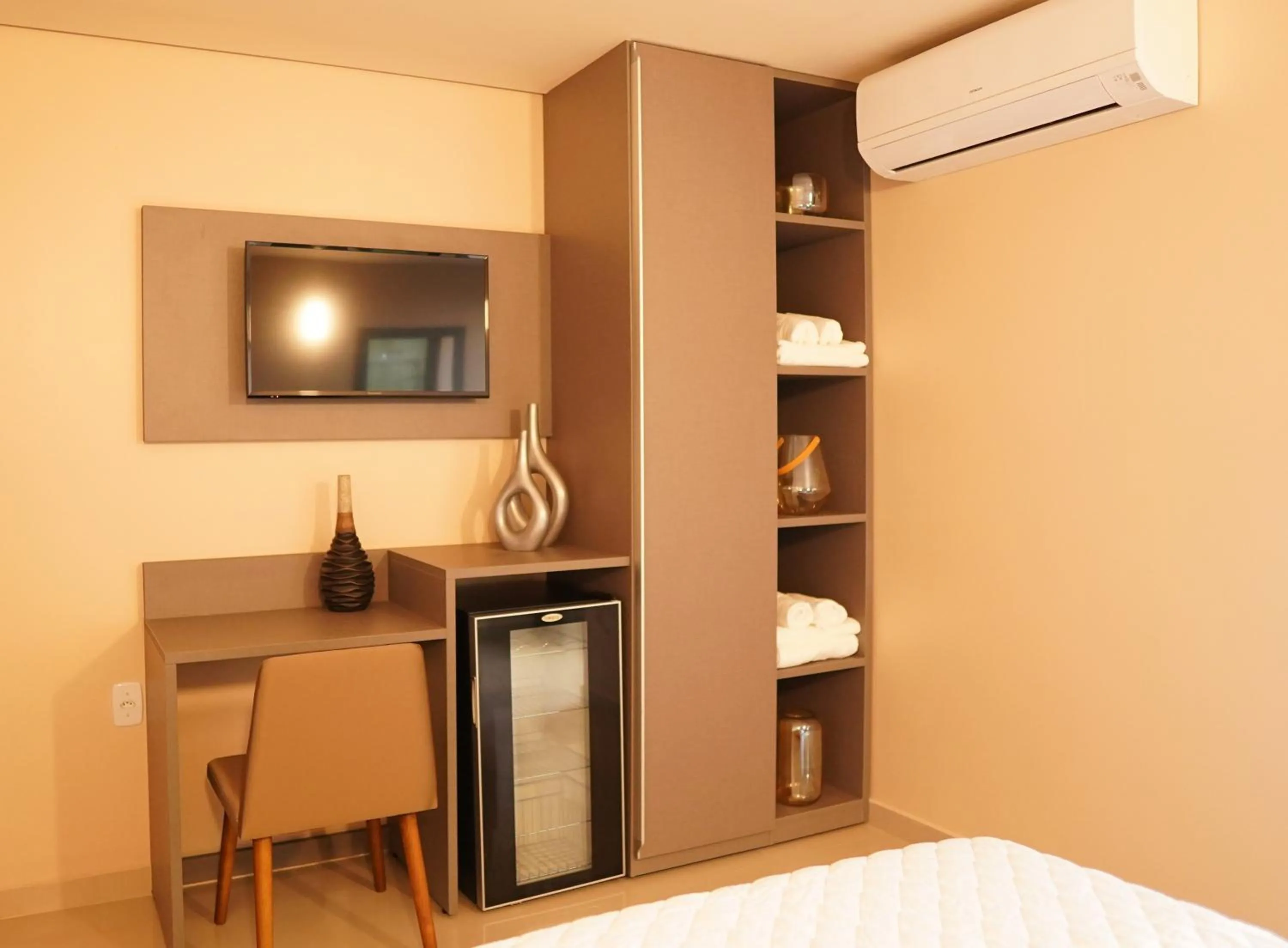 TV and multimedia, Bed in Forte Express