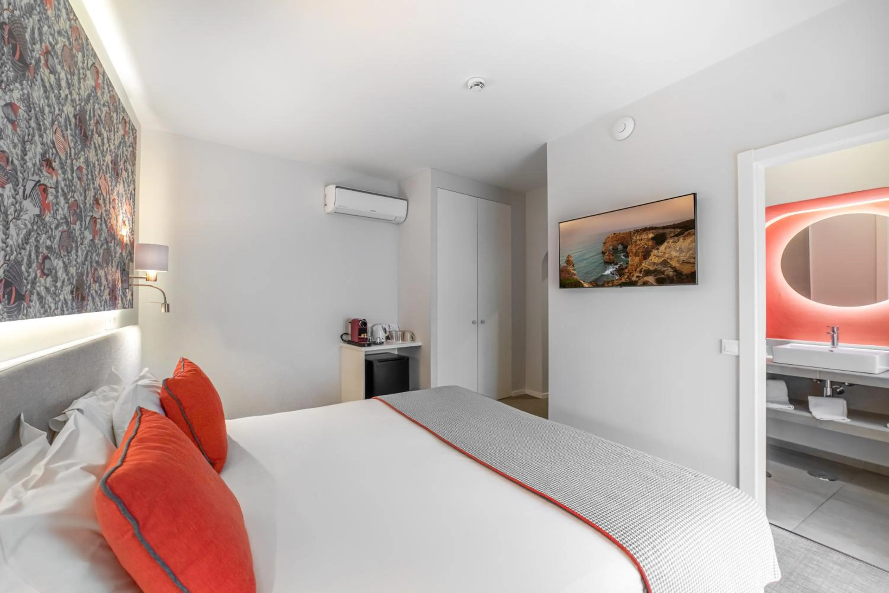 Coffee/tea facilities, Bed in Castelo Guest House