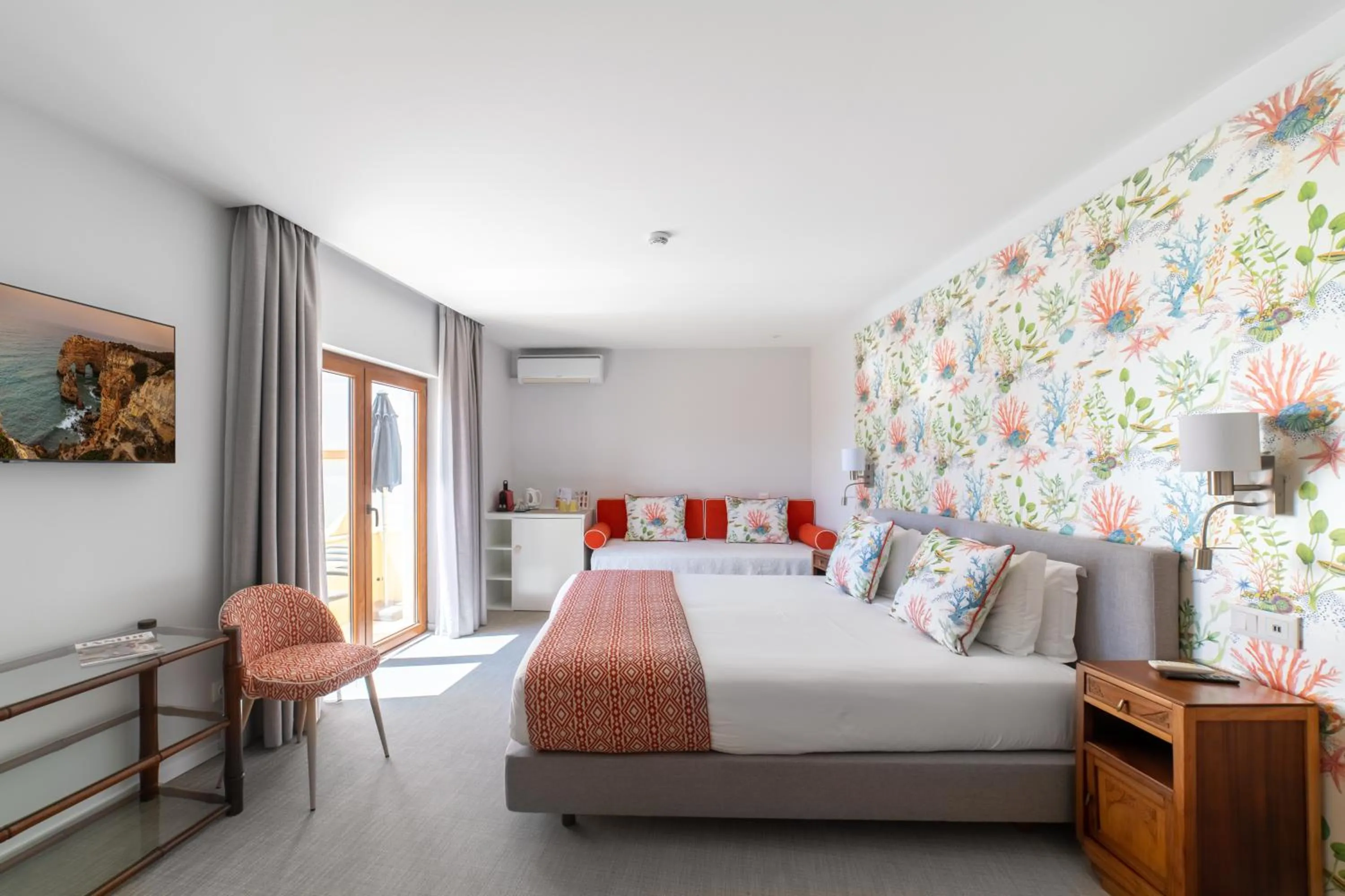 Bedroom, Bed in Castelo Guest House