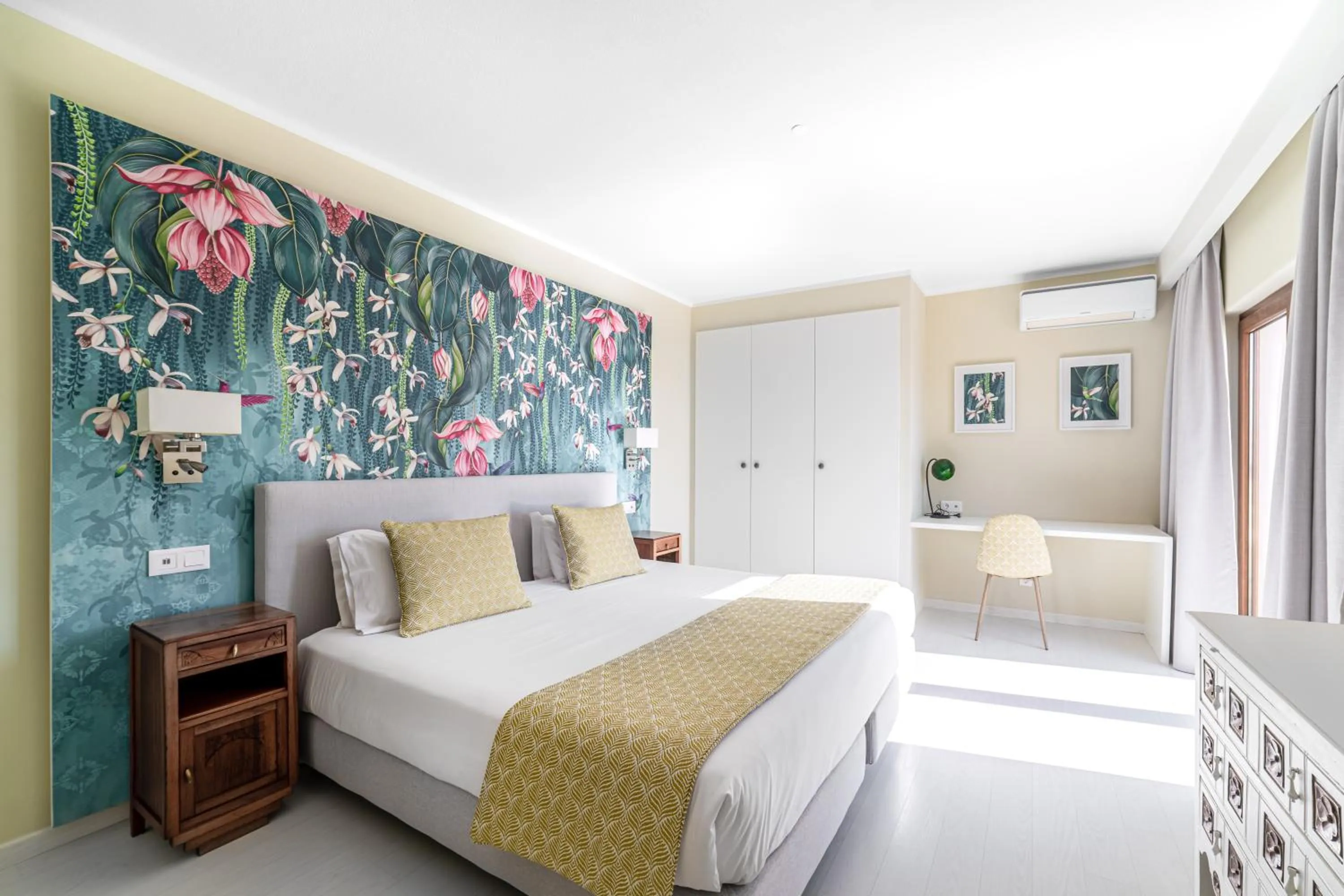 Bedroom, Bed in Castelo Guest House