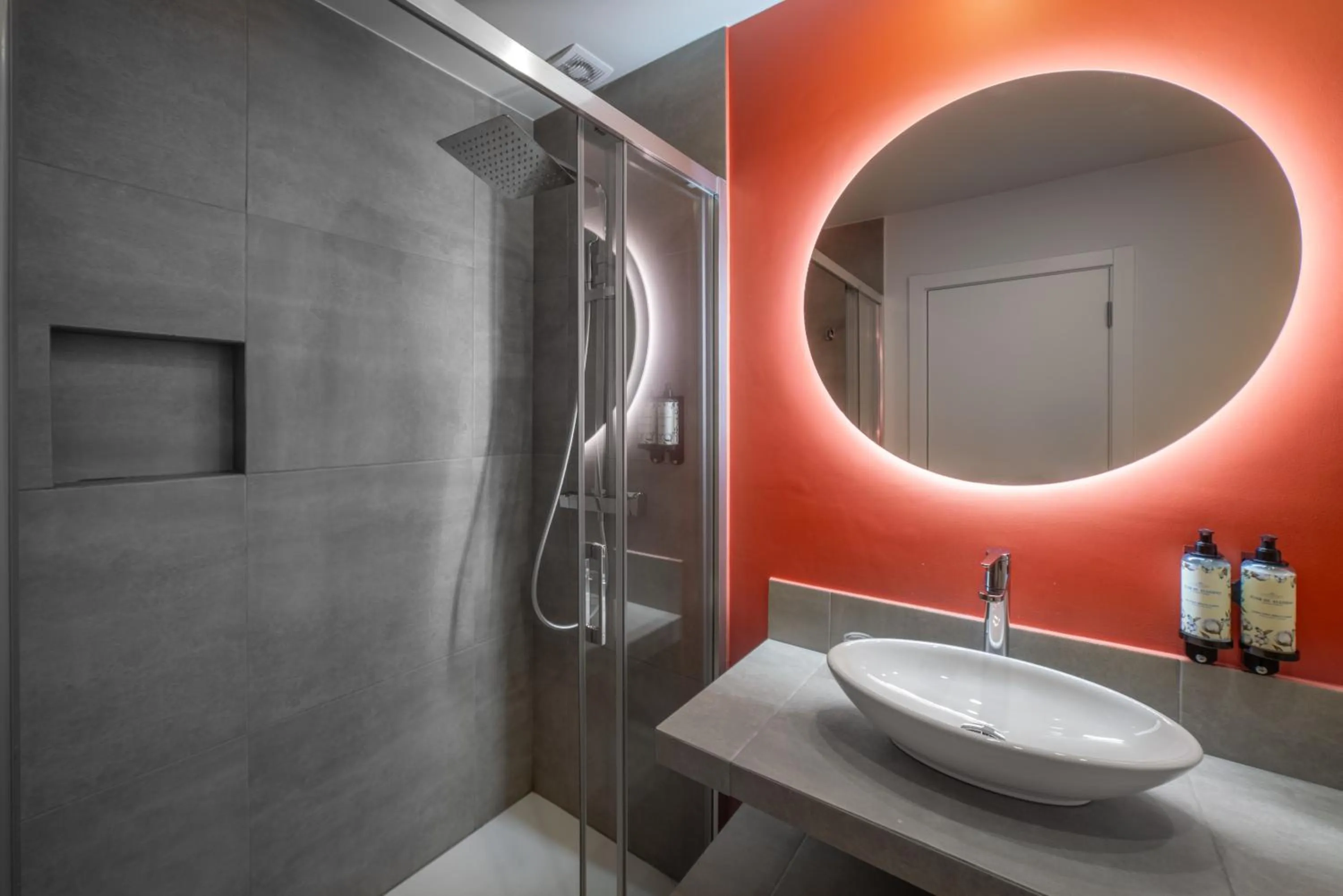 Toilet in Castelo Guest House