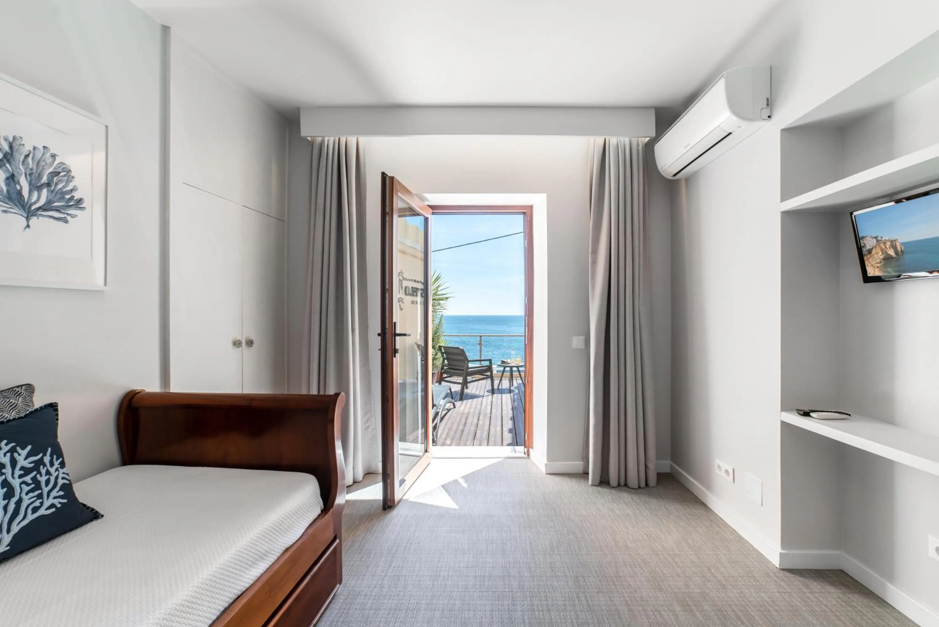 Balcony/Terrace, Bed in Castelo Guest House