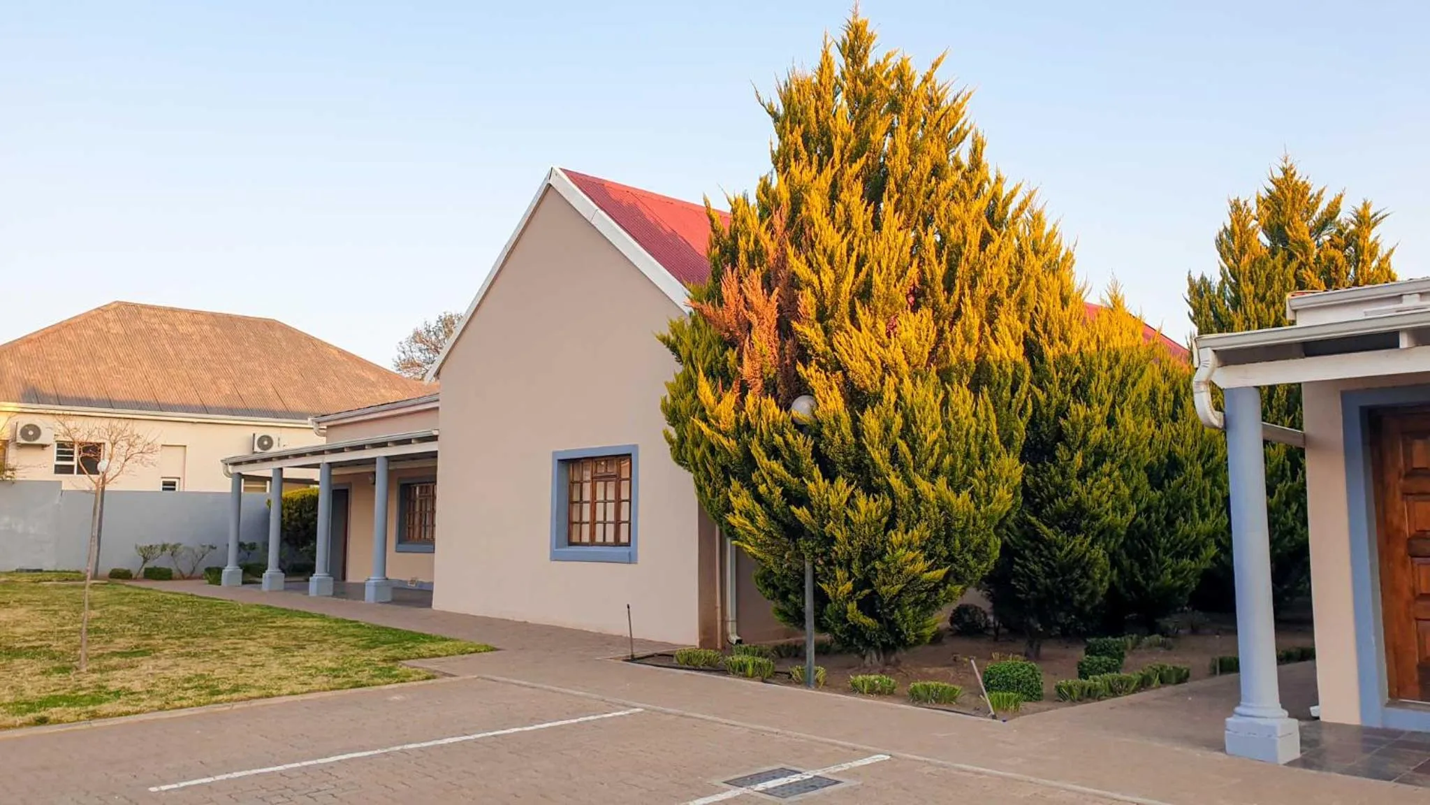 Property building in Komani Resorts