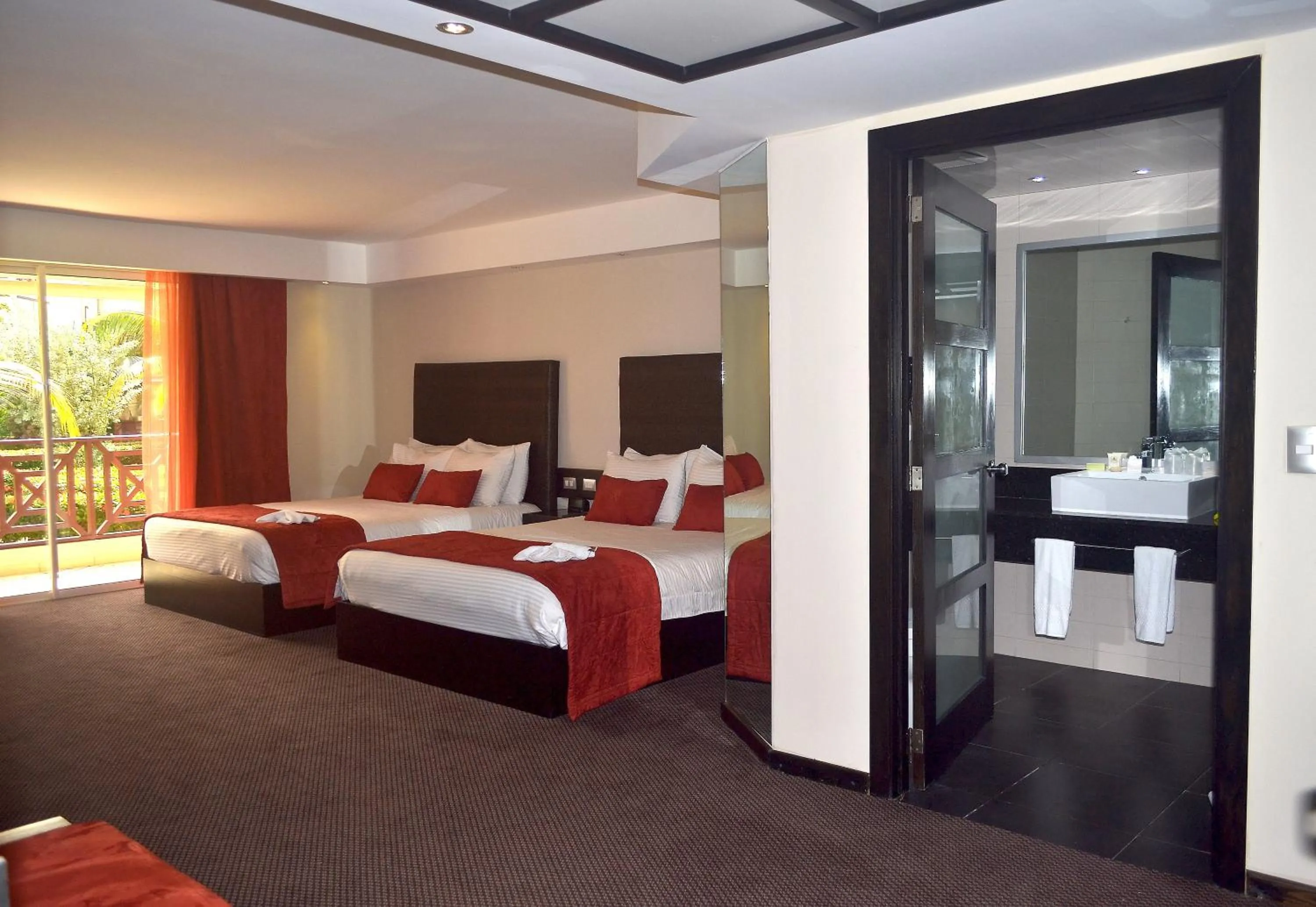 Bedroom, Bed in Savoy Hotel Boutique