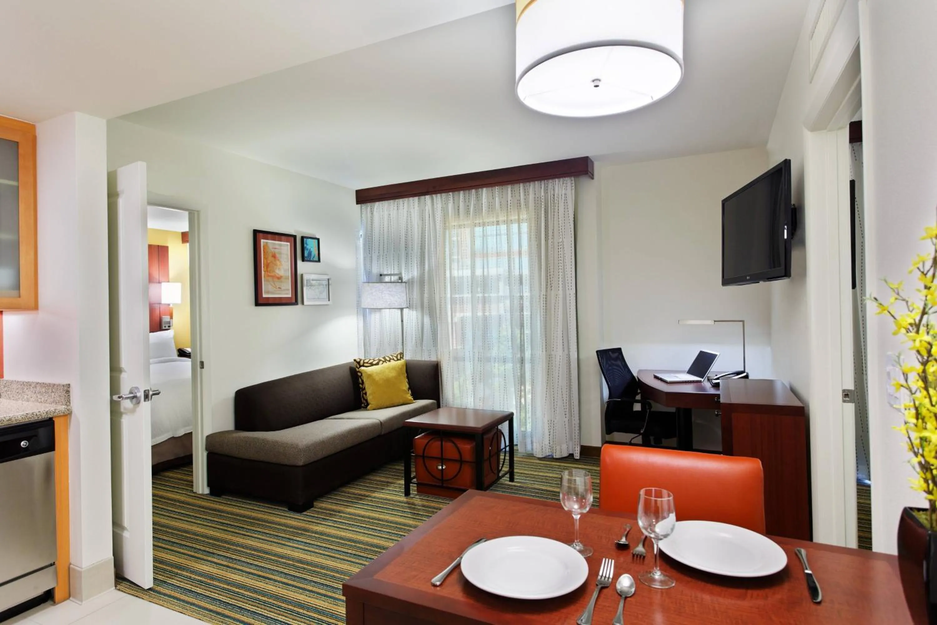 Living room, Bed in Residence Inn by Marriott Little Rock Downtown