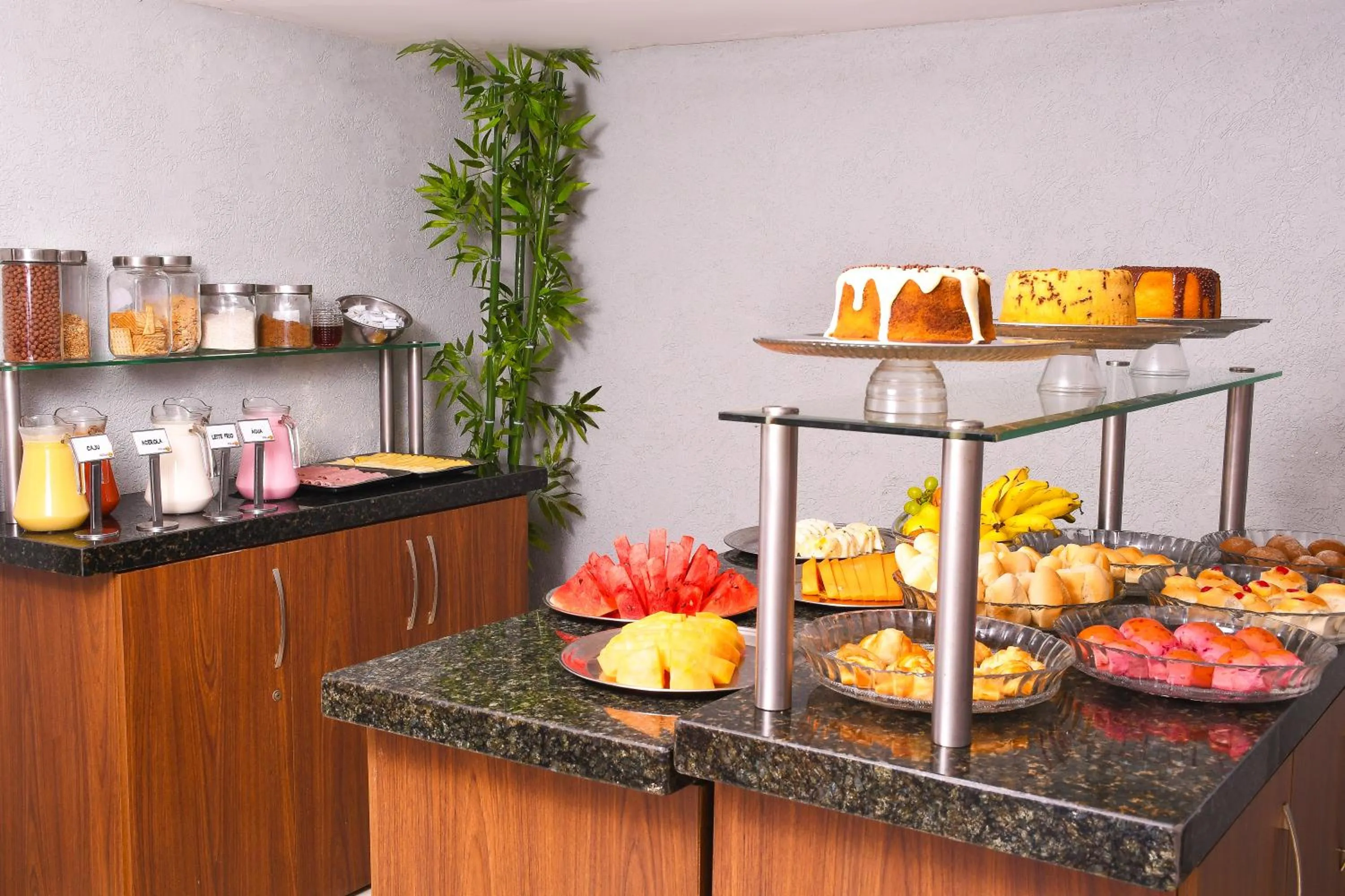 Food and drinks in Hotel Fortaleza Inn