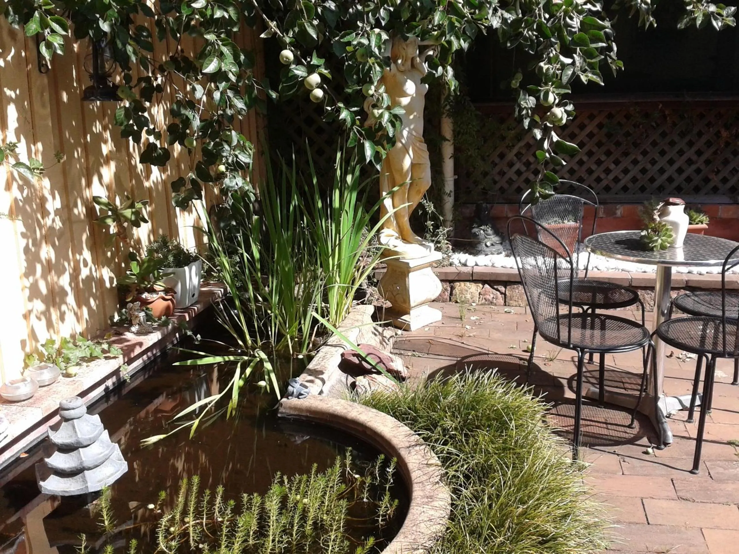 Garden in Bowral Road Art Gallery Bed and Breakfast