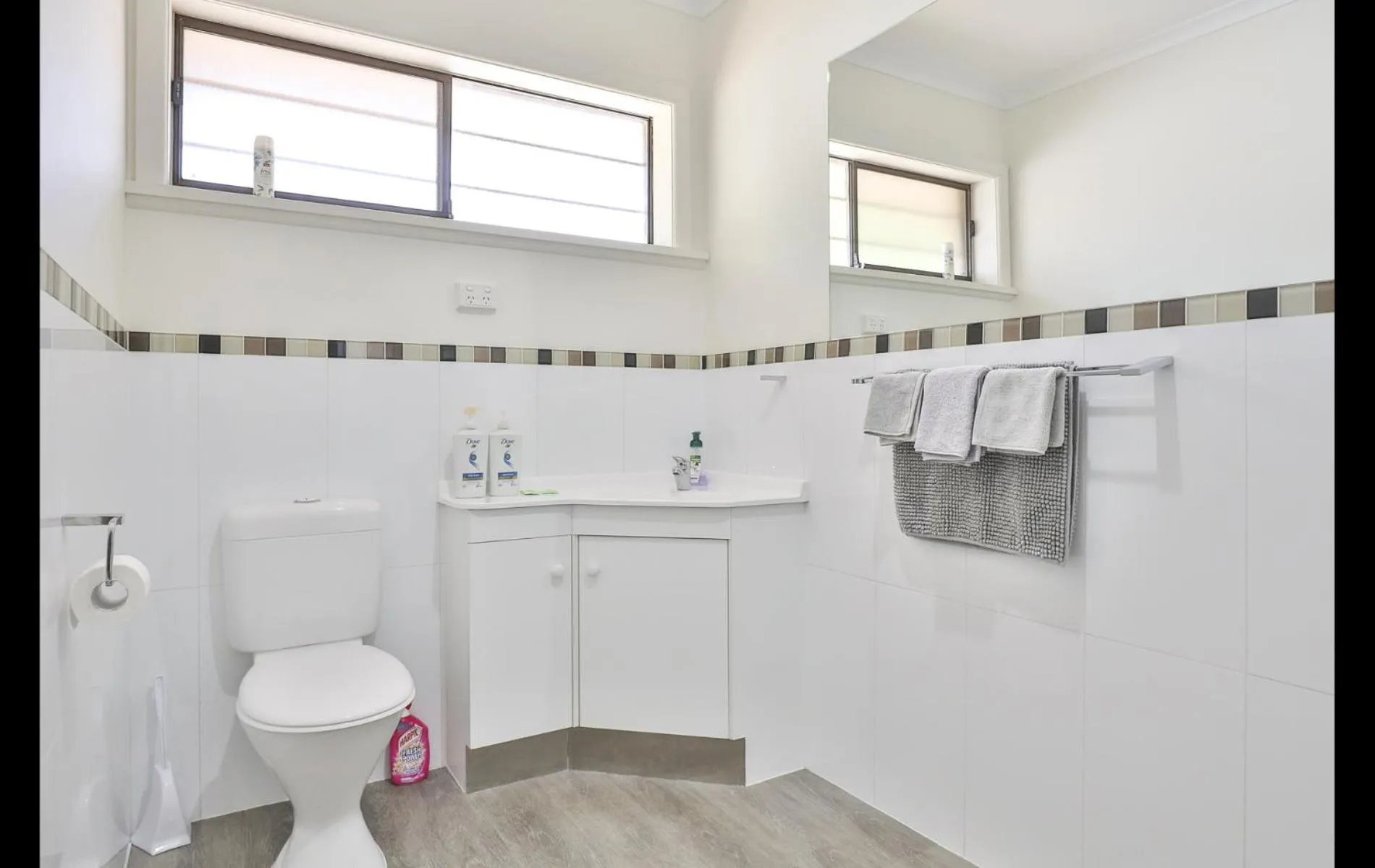 Toilet in Mildura Holiday Villas