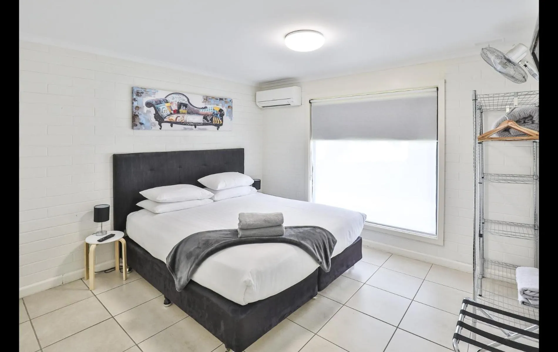 Bed in Mildura Holiday Villas