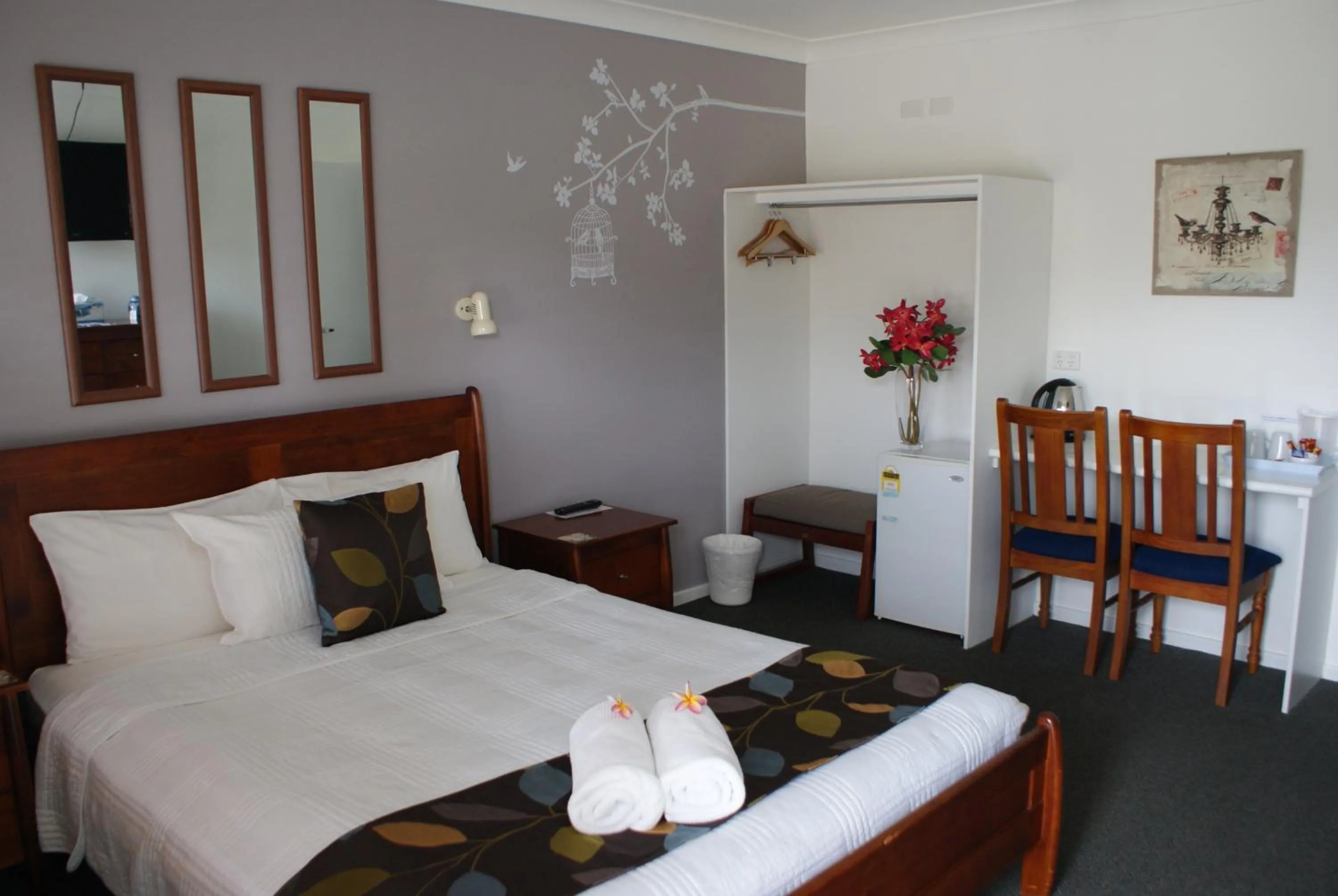 Photo of the whole room, Bed in Karuah Riverside Motel