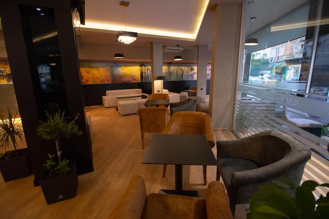 Lounge or bar in Albanopolis Hotel
