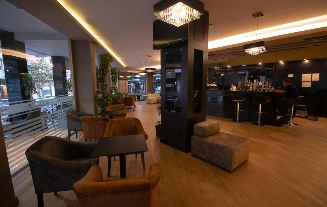 Lounge or bar in Albanopolis Hotel
