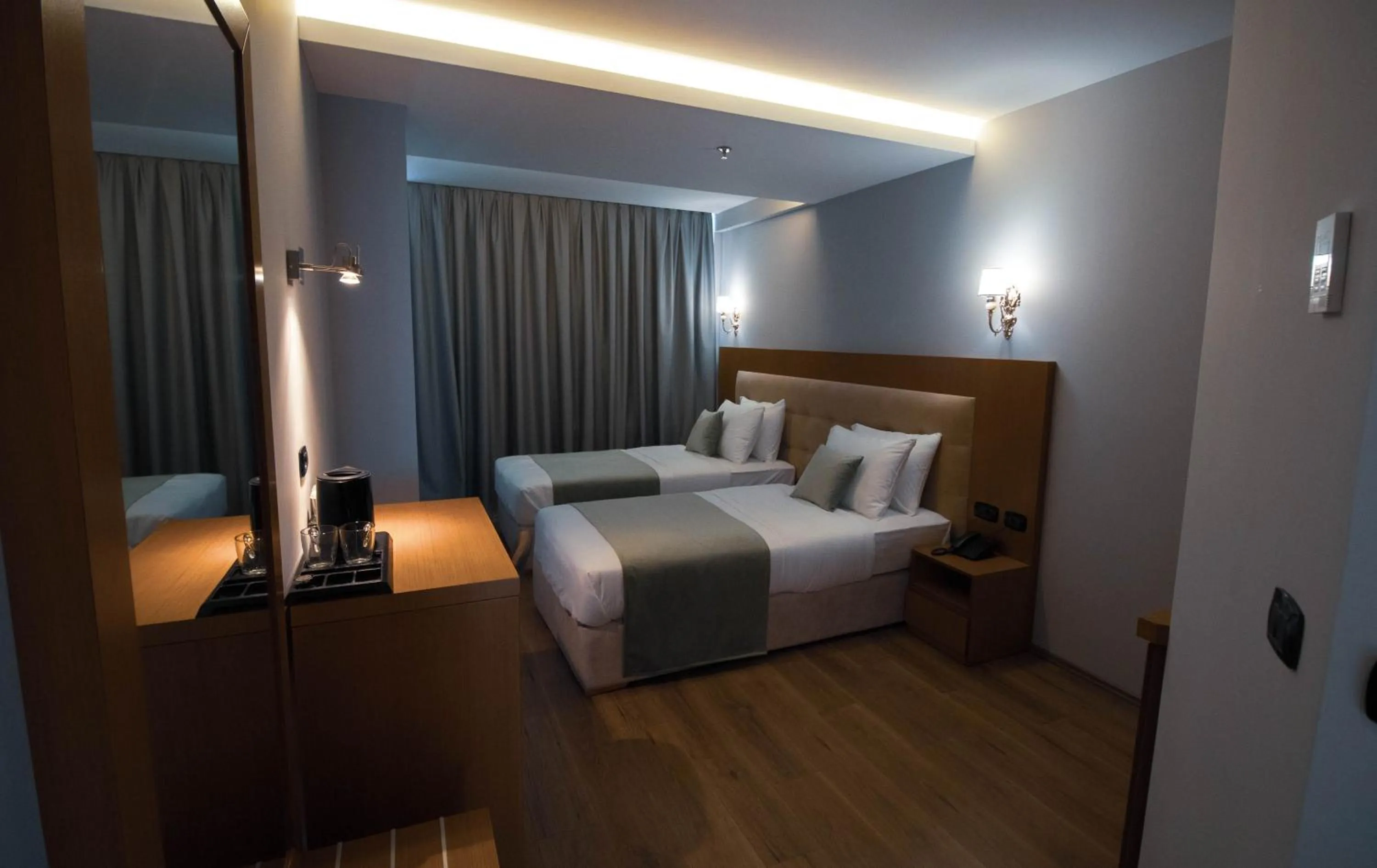 Bed in Albanopolis Hotel