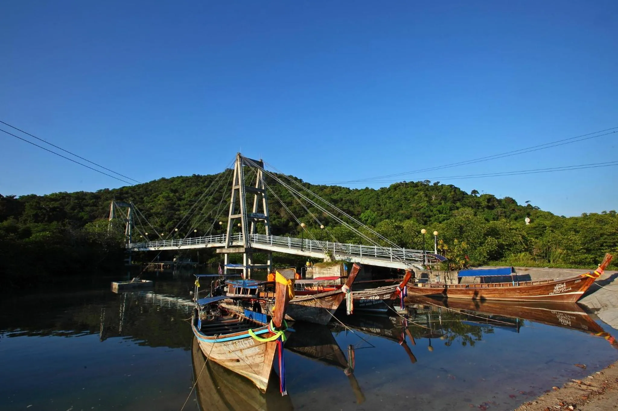 Day in PP Red Tuna Hut