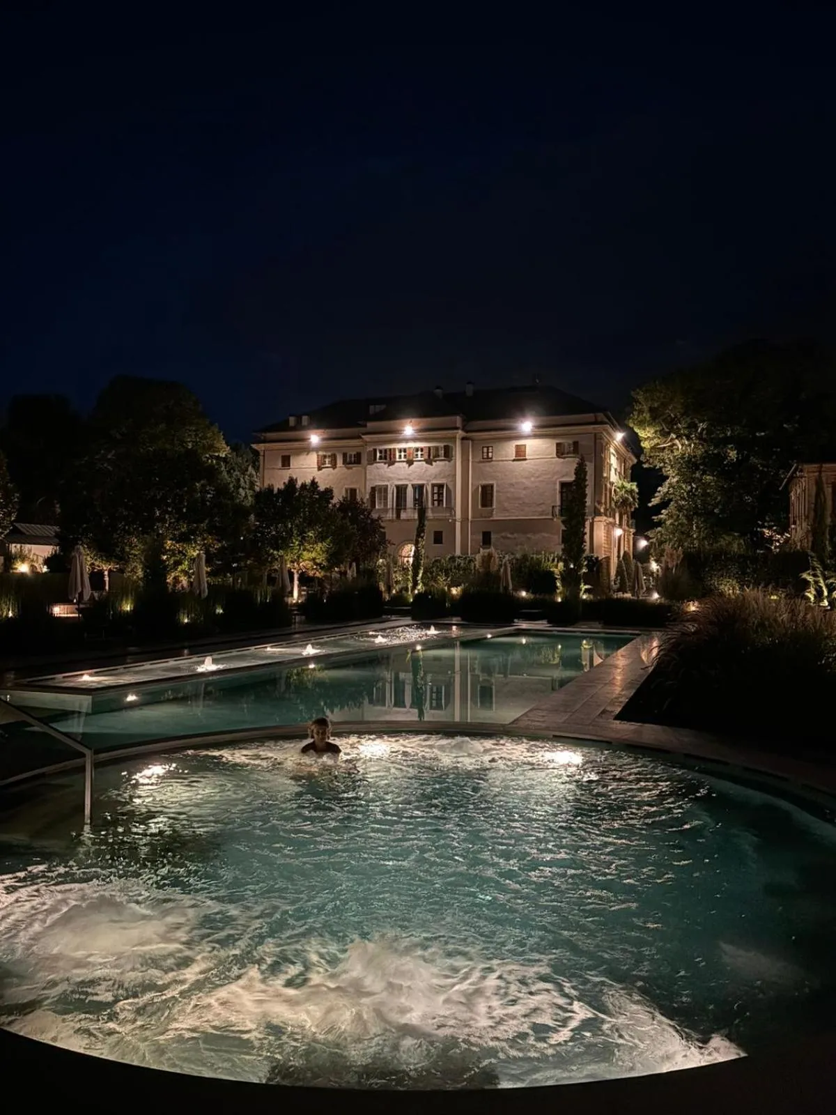 Hot Tub in Villa Corallo