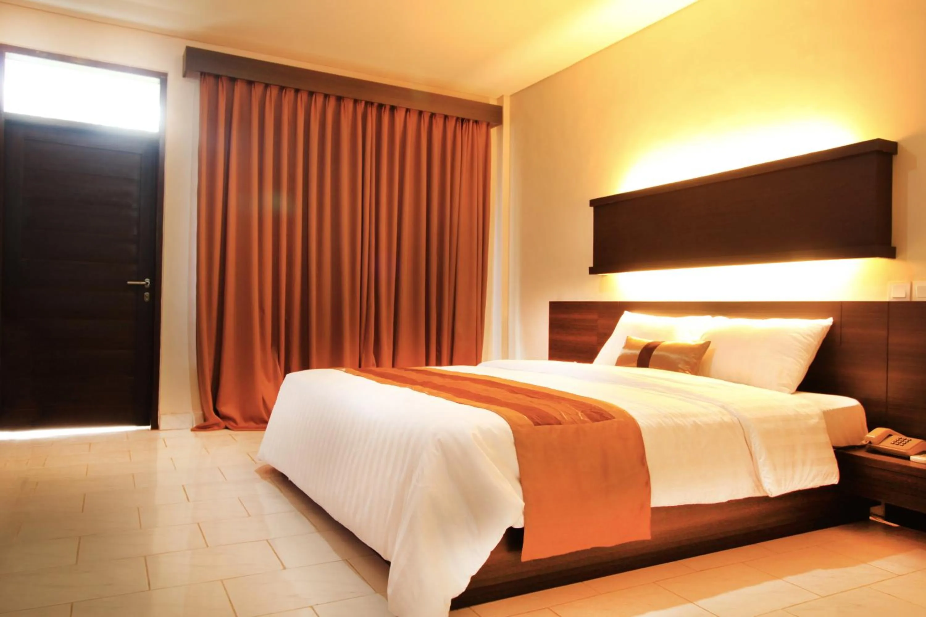 Photo of the whole room, Bed in Bakung Beach Resort