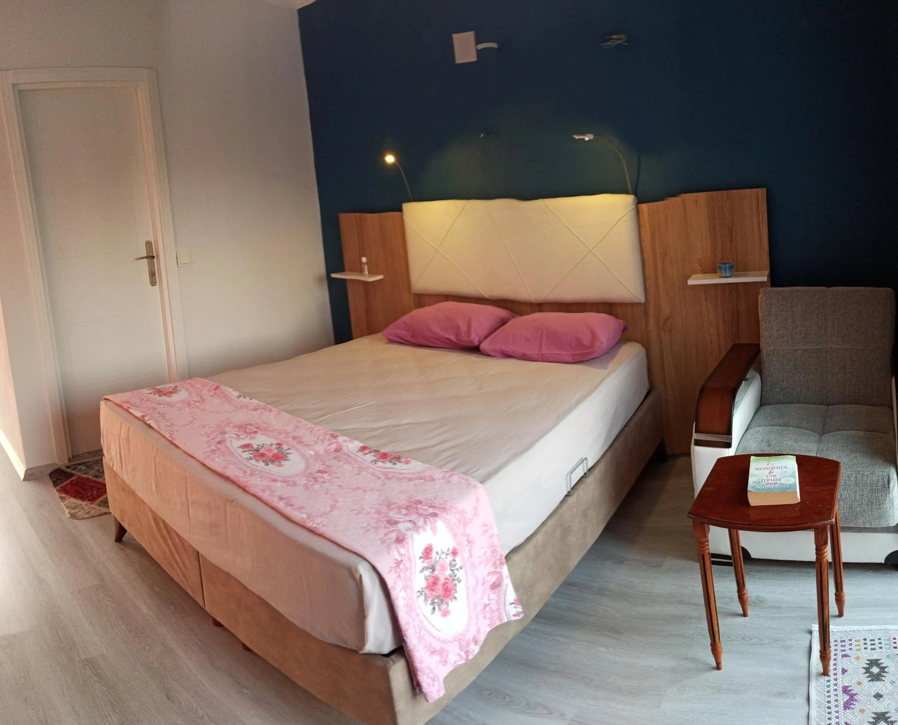 Bed in Airport Guest House