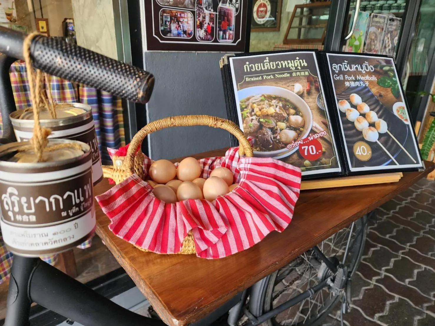 Restaurant/places to eat in Boutique Poo-Yai Lee