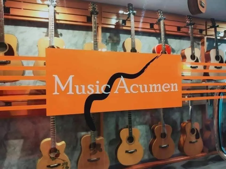 Boutique Poo-Yai Lee