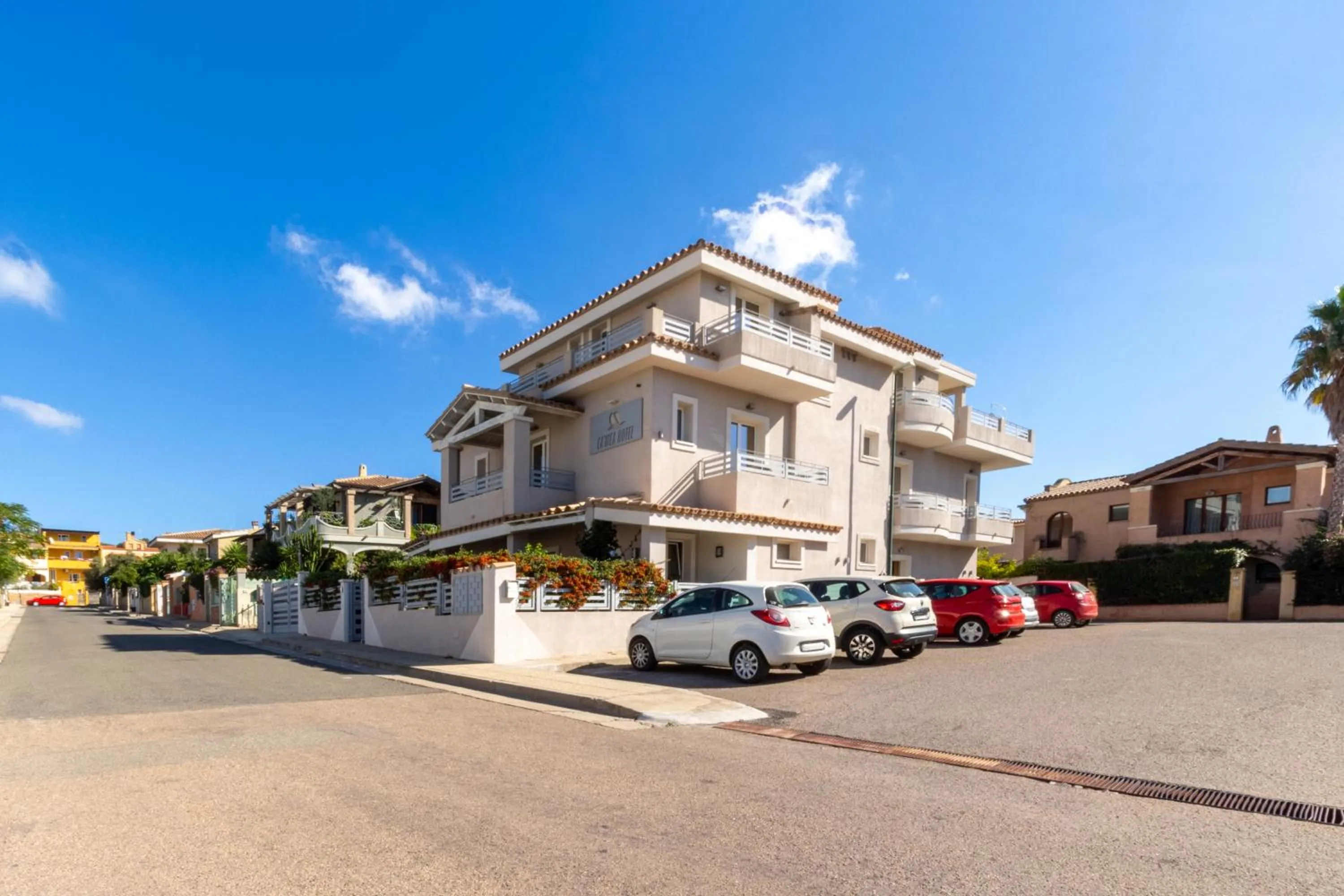 Property building in New Ca'Mea