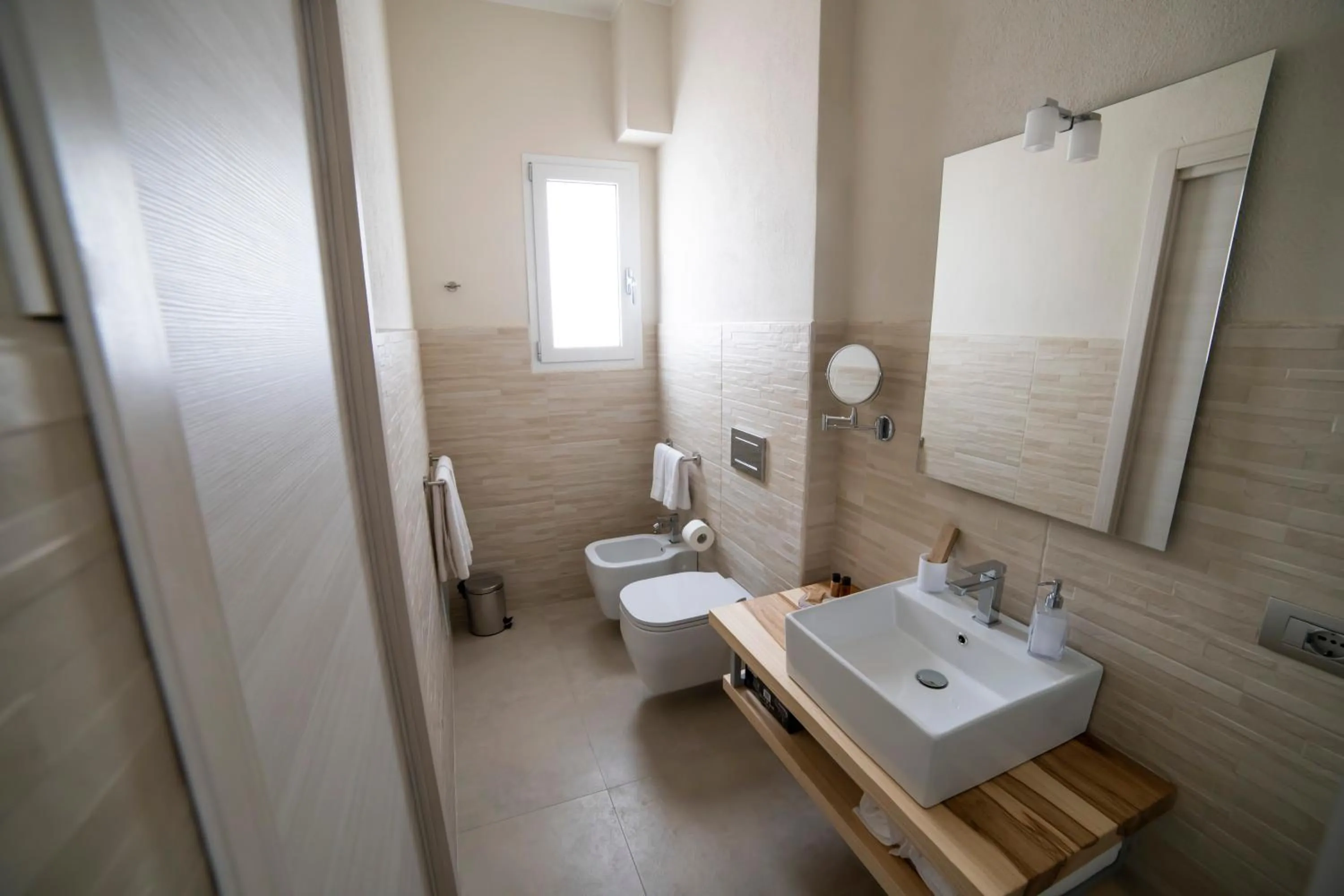 Shower in New Ca'Mea