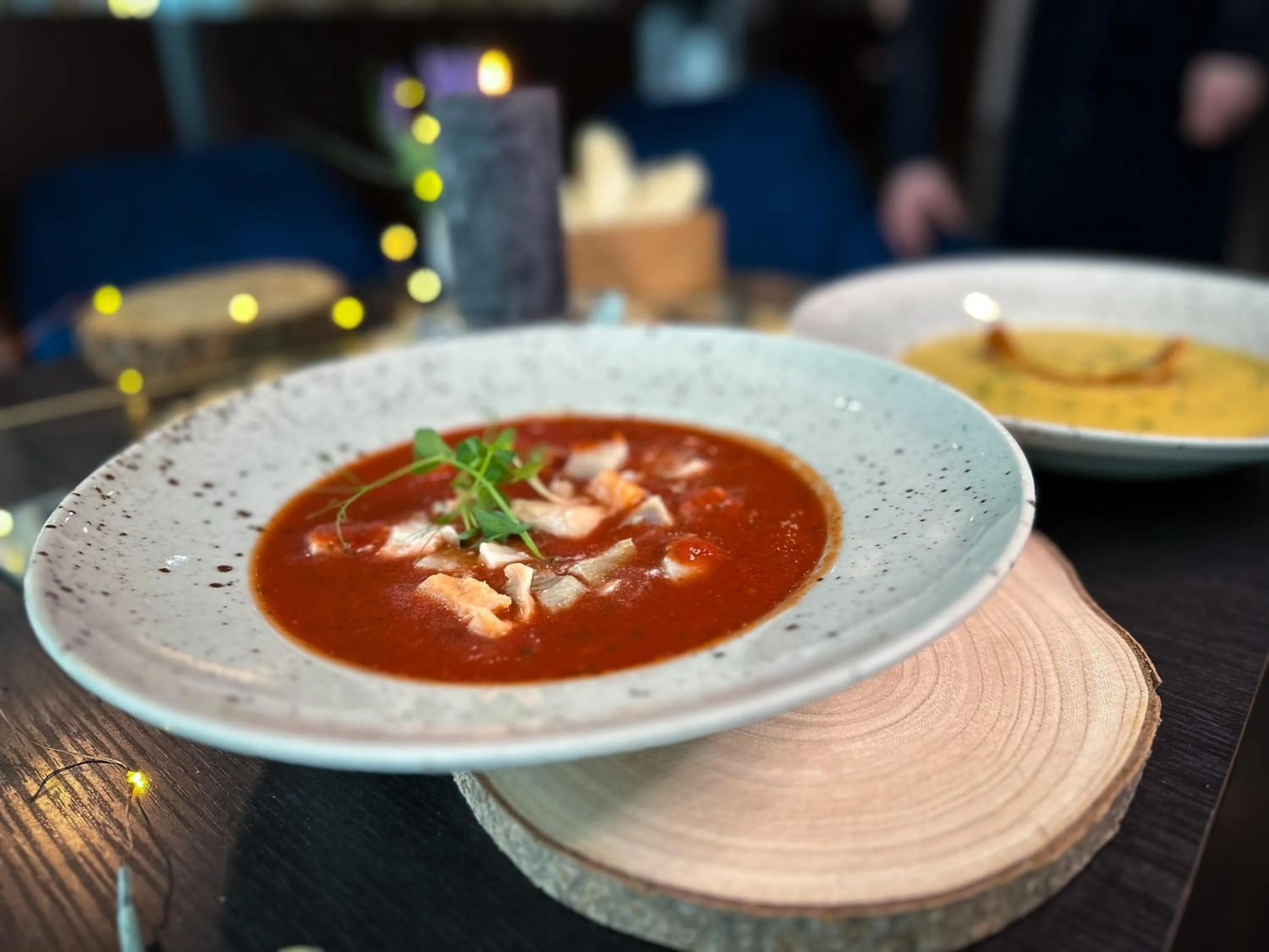 Restaurant/places to eat in Hotel Modena