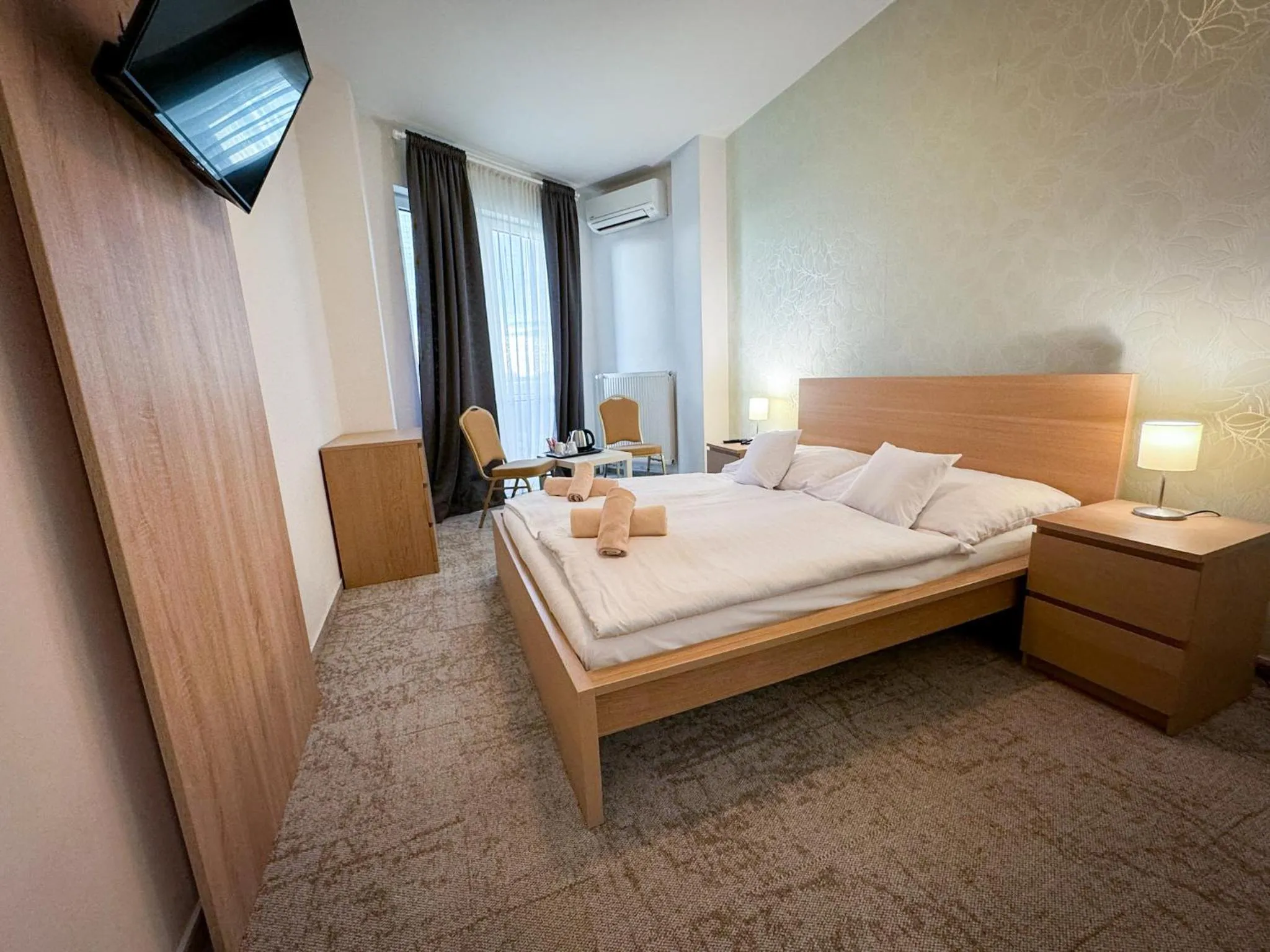 Photo of the whole room, Bed in Hotel Modena