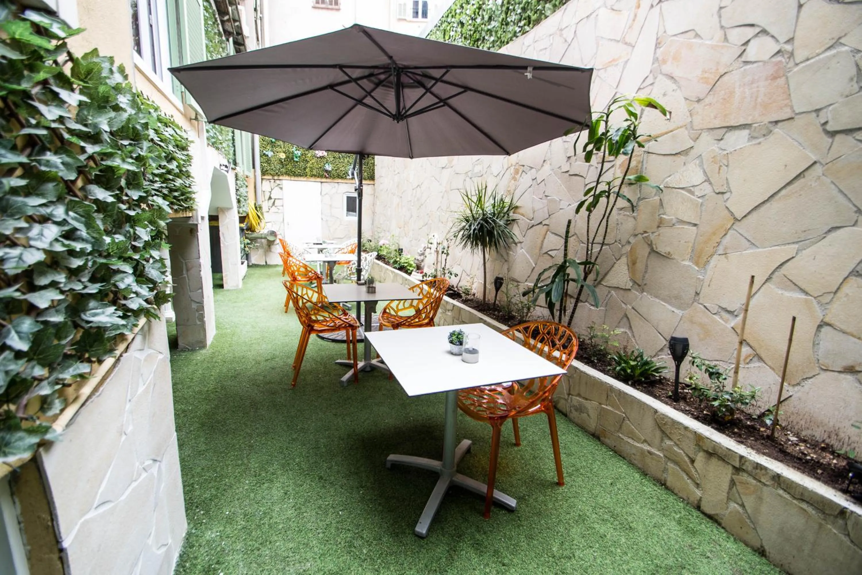 Garden in Hôtel Parisien