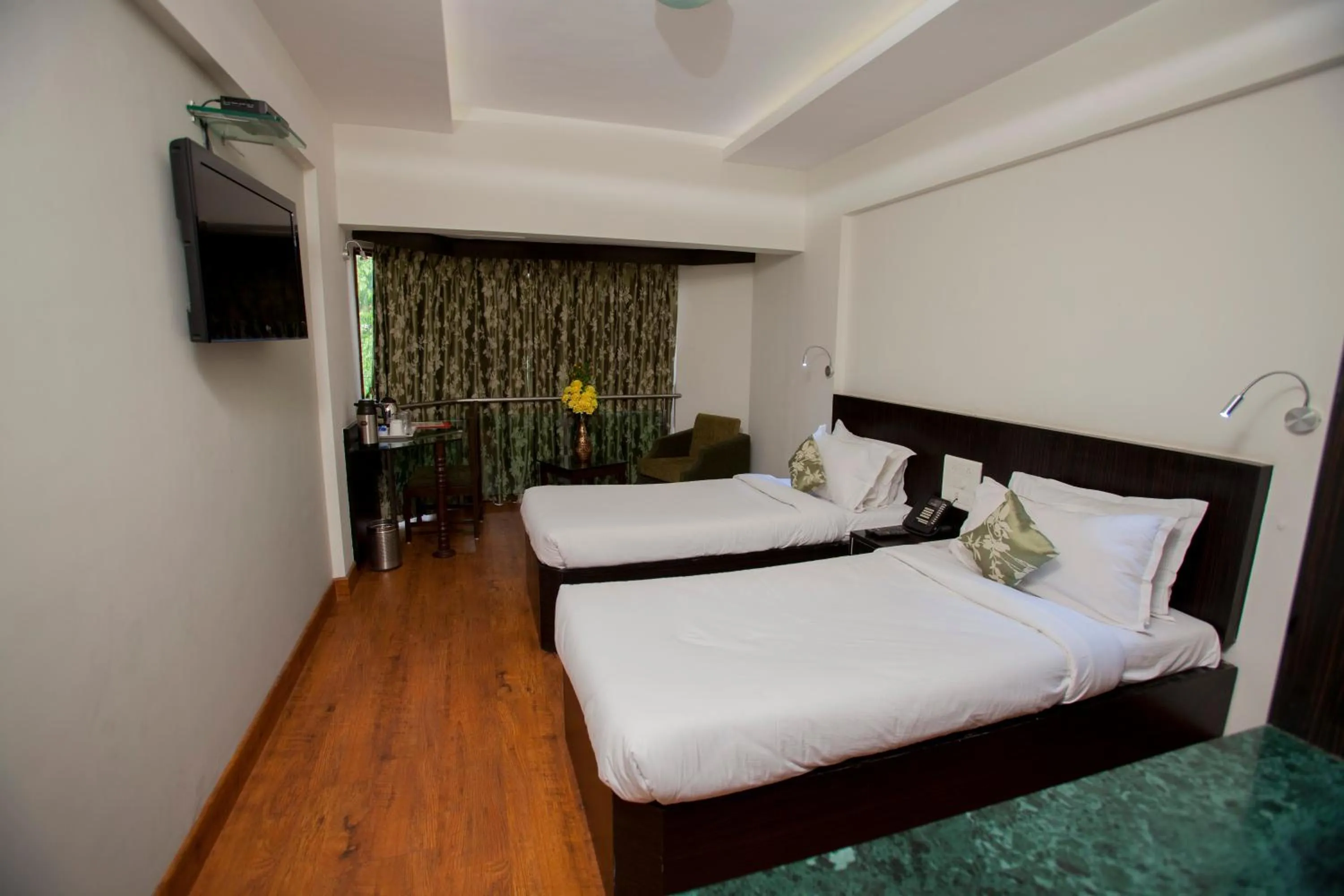 Coffee/tea facilities, Bed in The Oasis