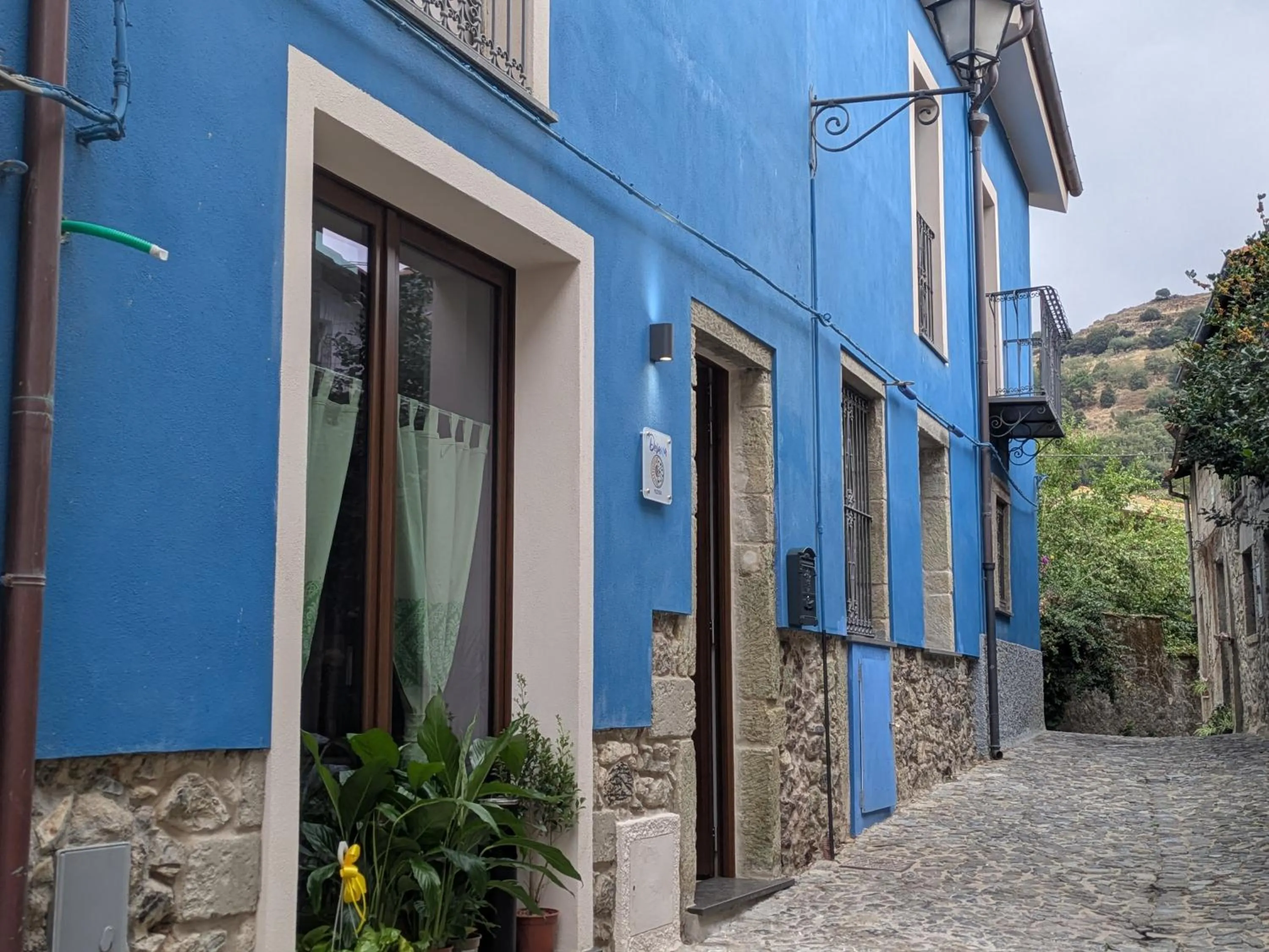 Property building in Deiana affittacamere e pizzeria