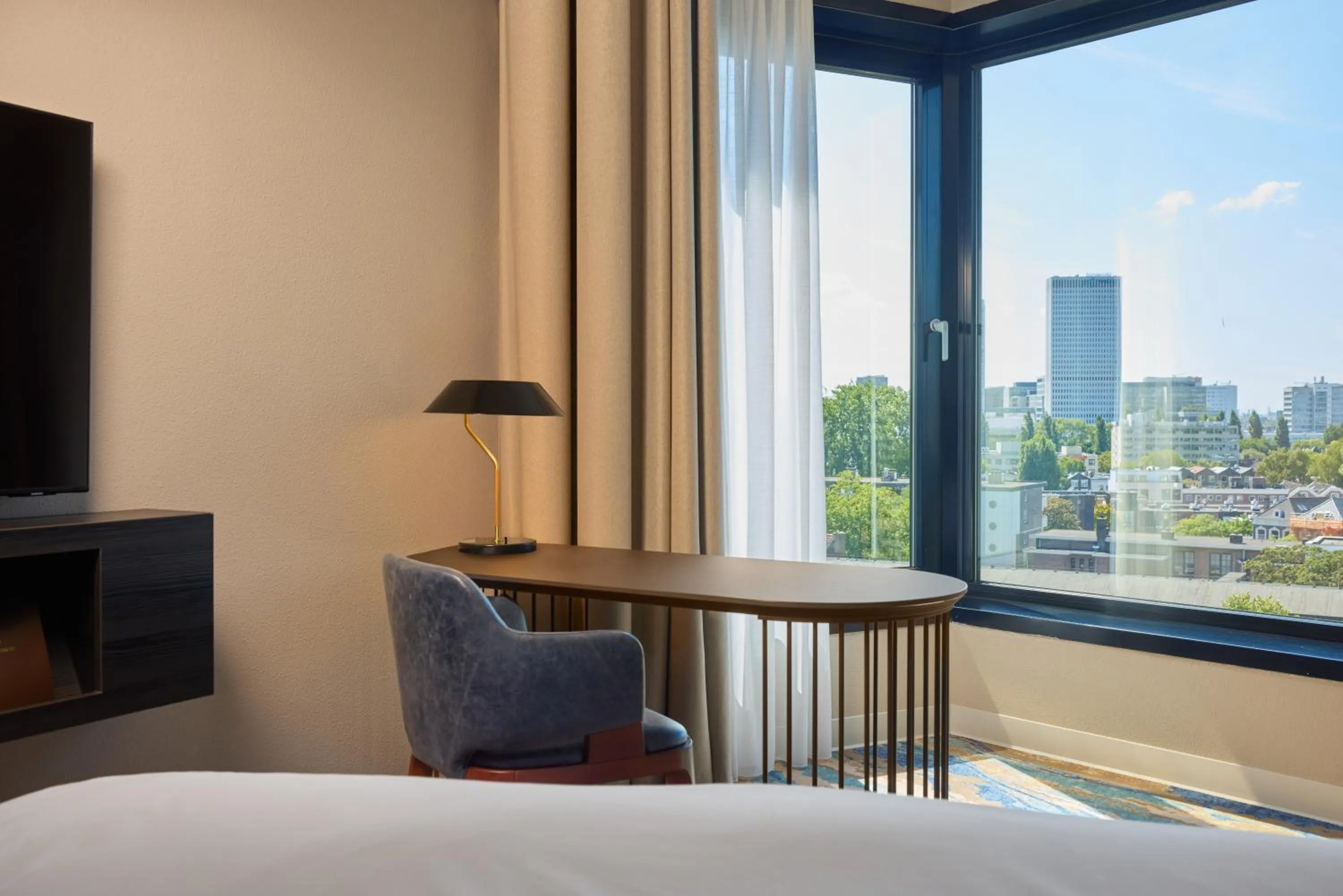 Bedroom, Bed in Haven Hotel Rotterdam, Curio Collection by Hilton