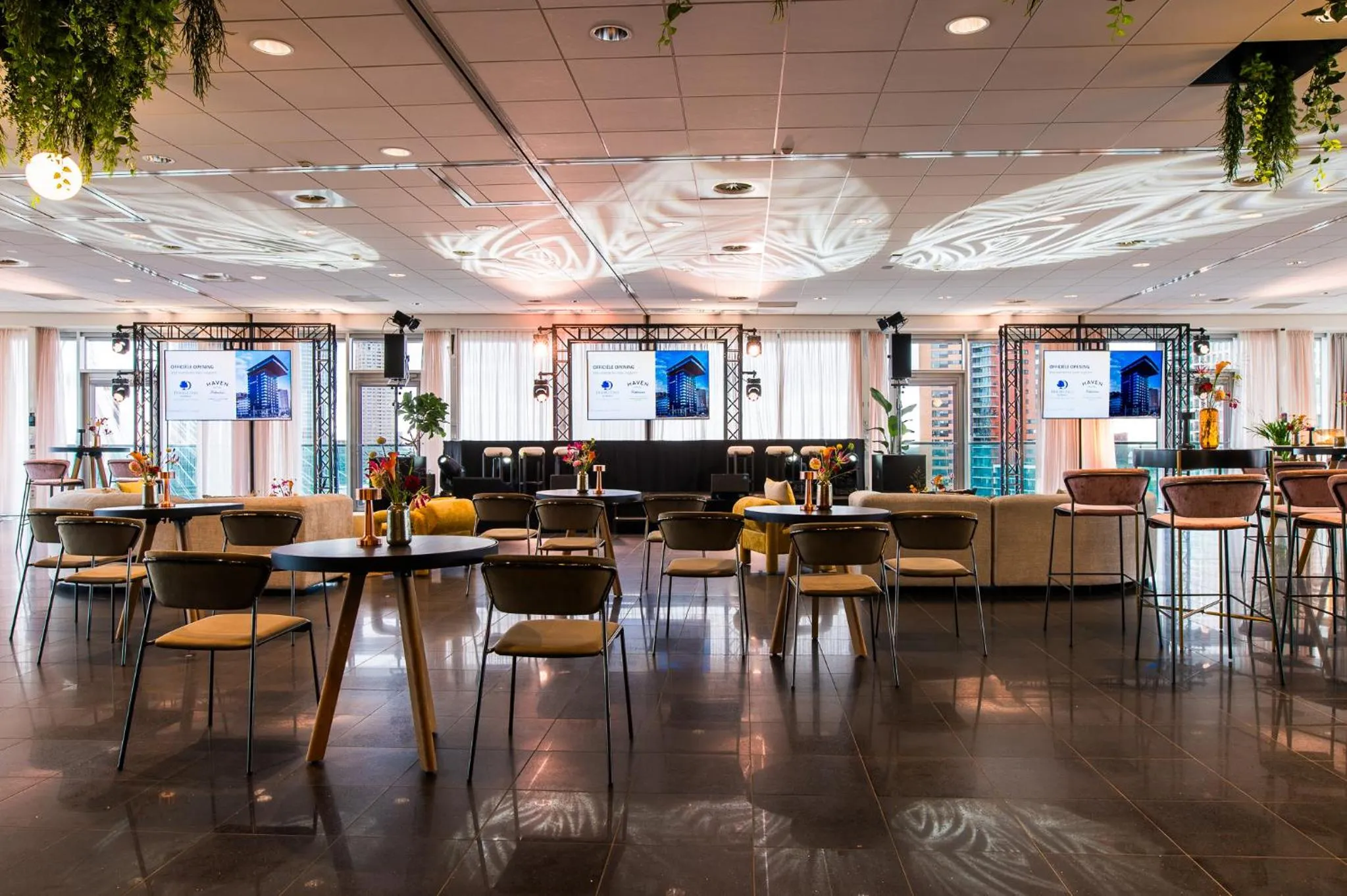 Meeting/conference room in Haven Hotel Rotterdam, Curio Collection by Hilton