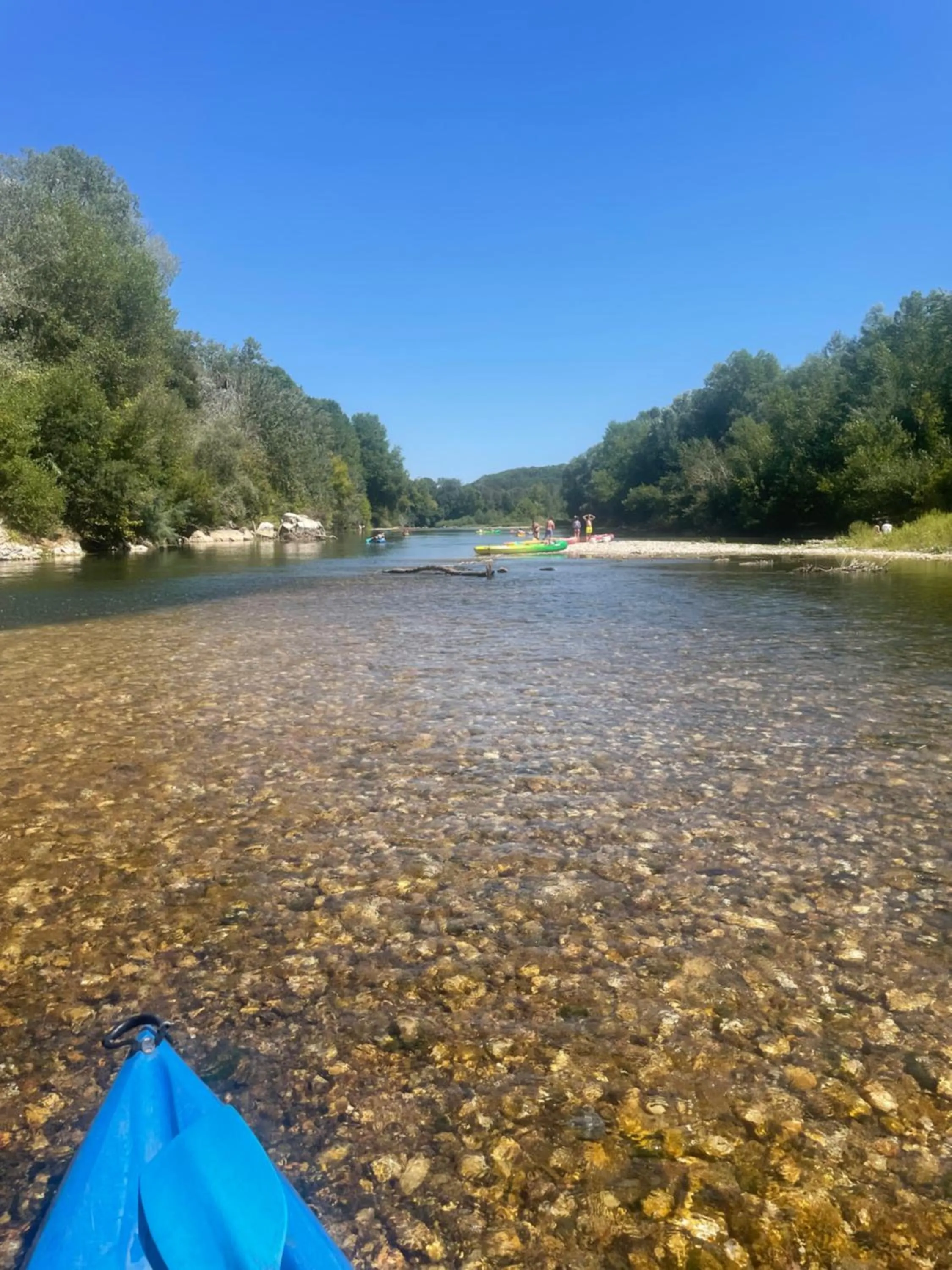 River view in La Chambre Haute et son jardin dans les hauteurs de Nîmes
