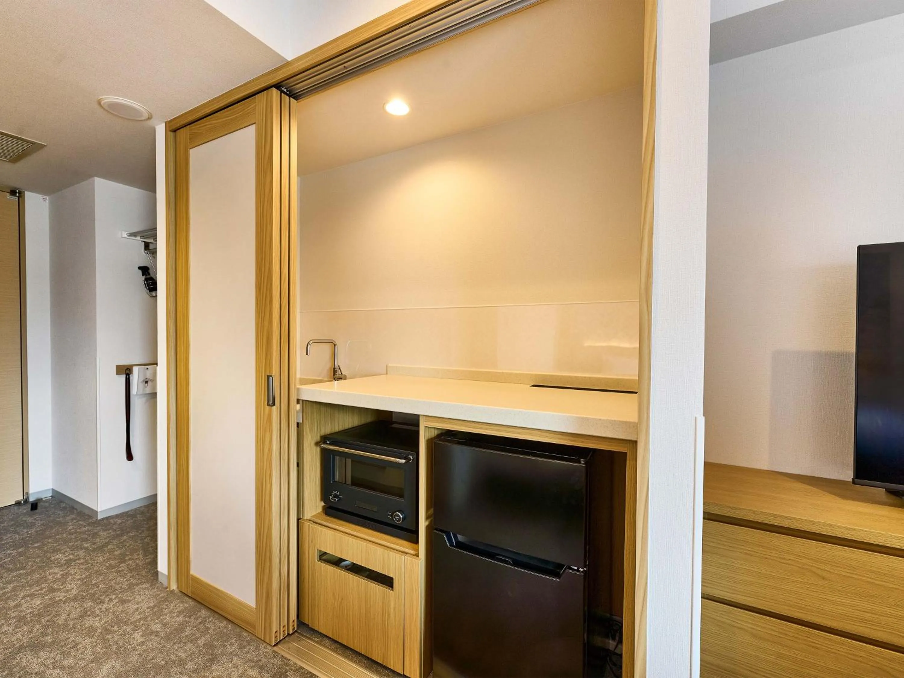 Kitchen or kitchenette in Daiwa Roynet Hotel Naha Kokusaidori