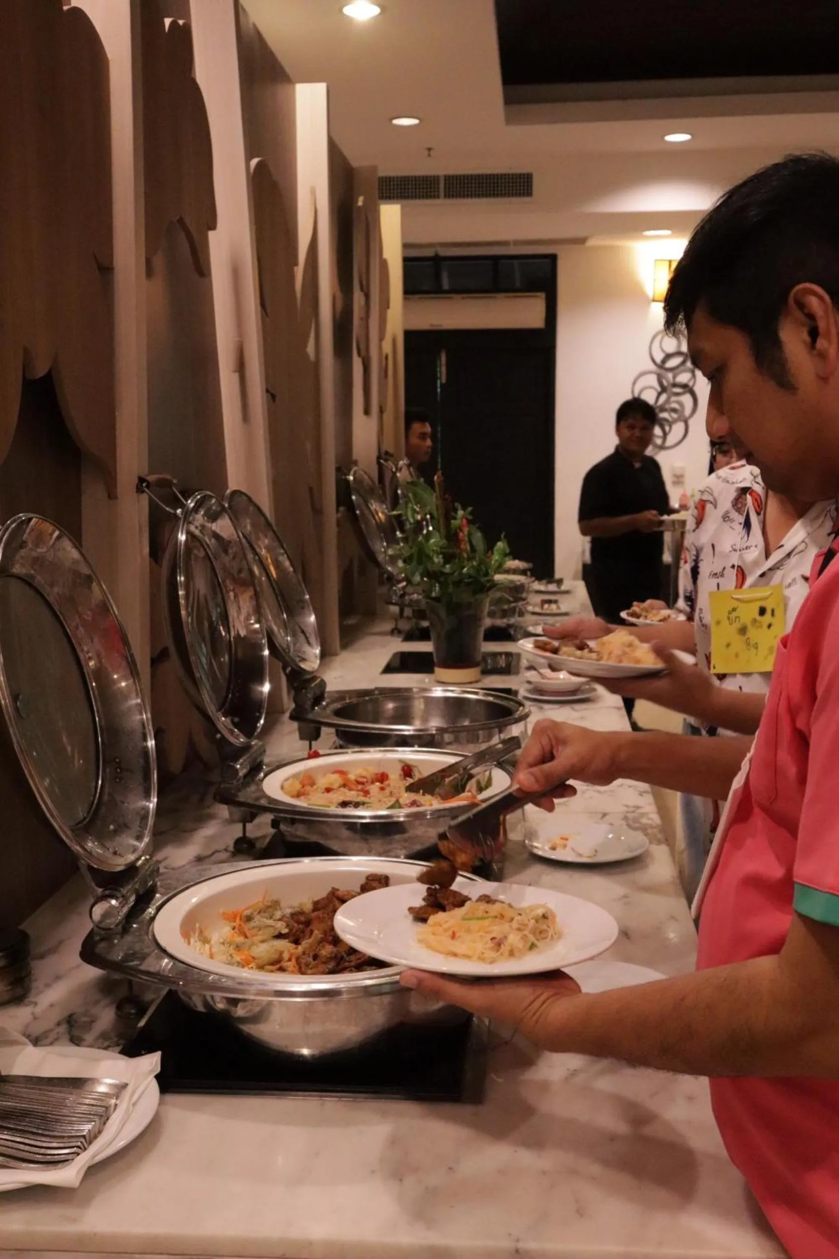 Restaurant/places to eat in Seaview Resort Khao Lak - SHA Plus