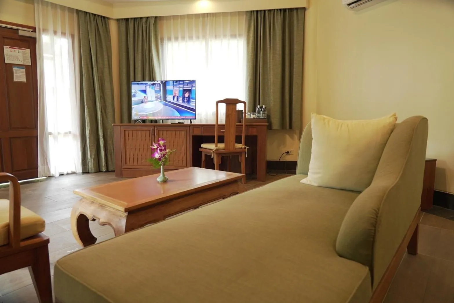 Seating area in Seaview Resort Khao Lak - SHA Plus