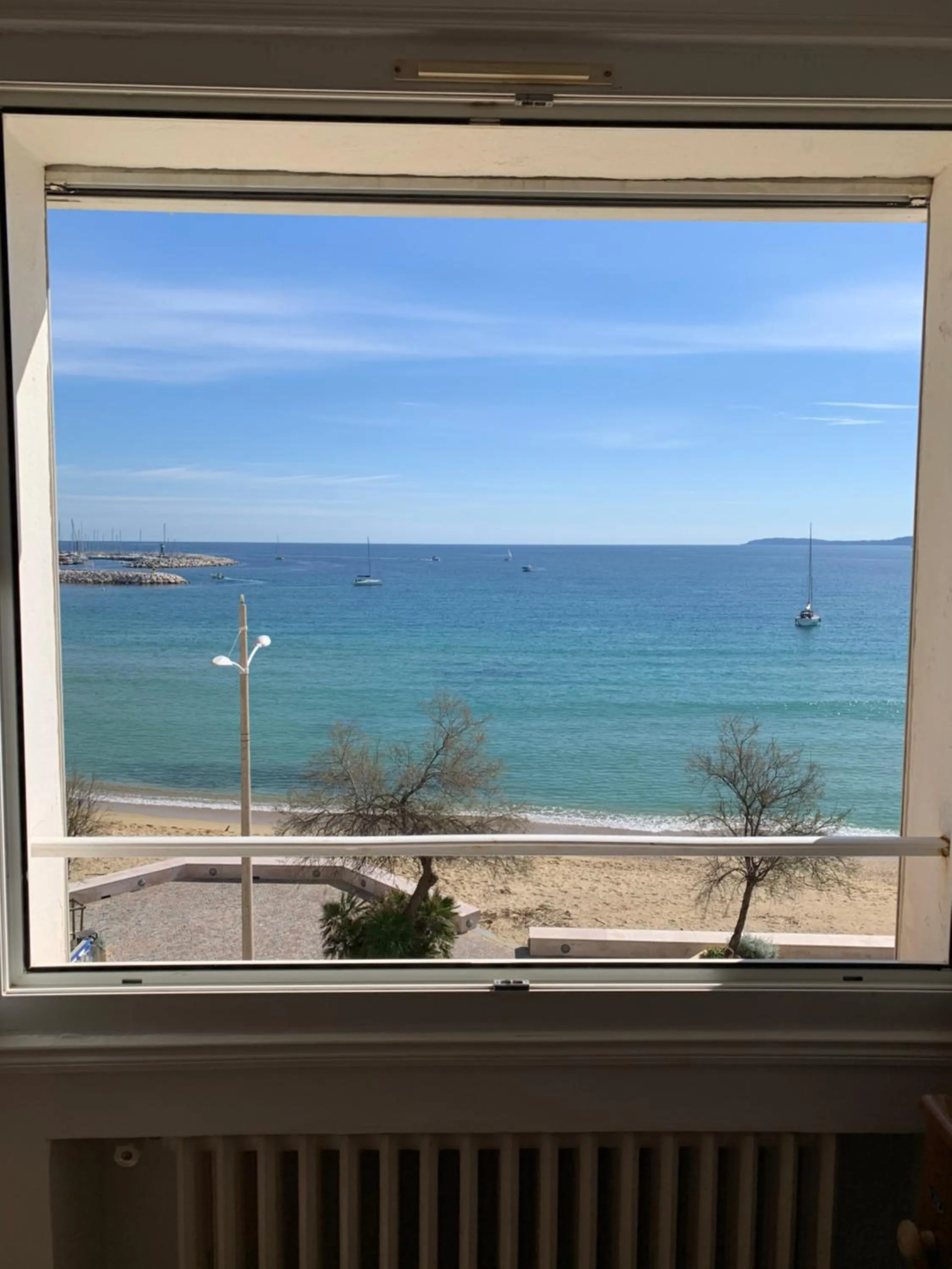 Sea view in Hôtel Beau Rivage