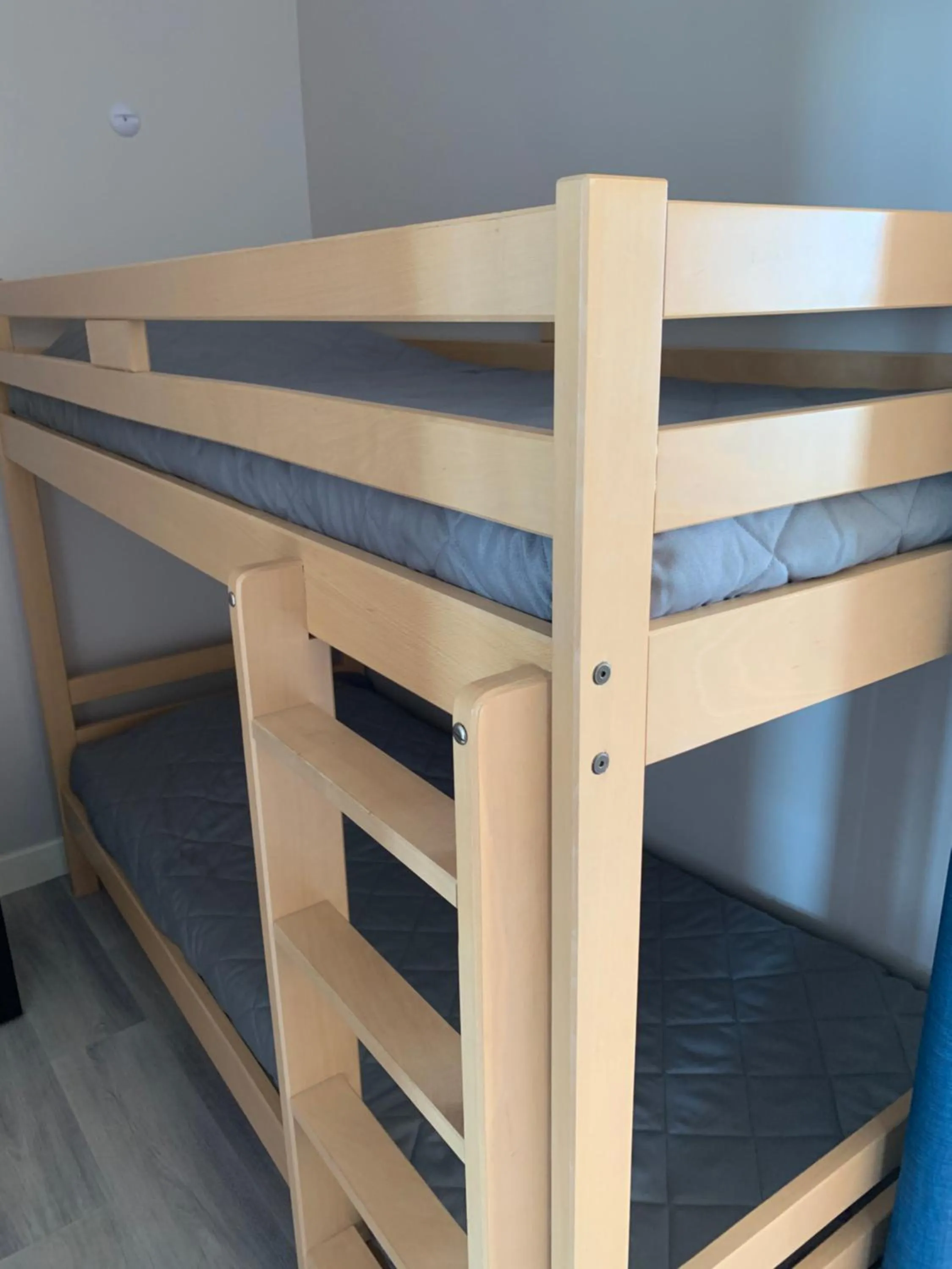 bunk bed, Bed in Hôtel Beau Rivage