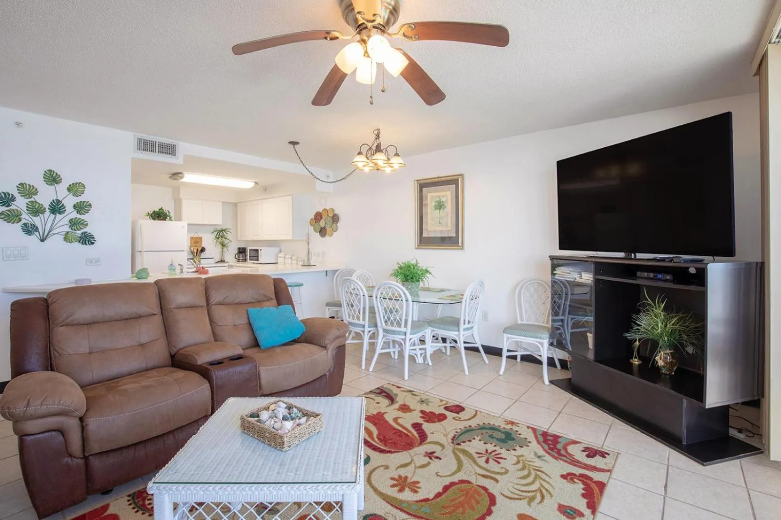 TV and multimedia in Keeler Island Princess 508