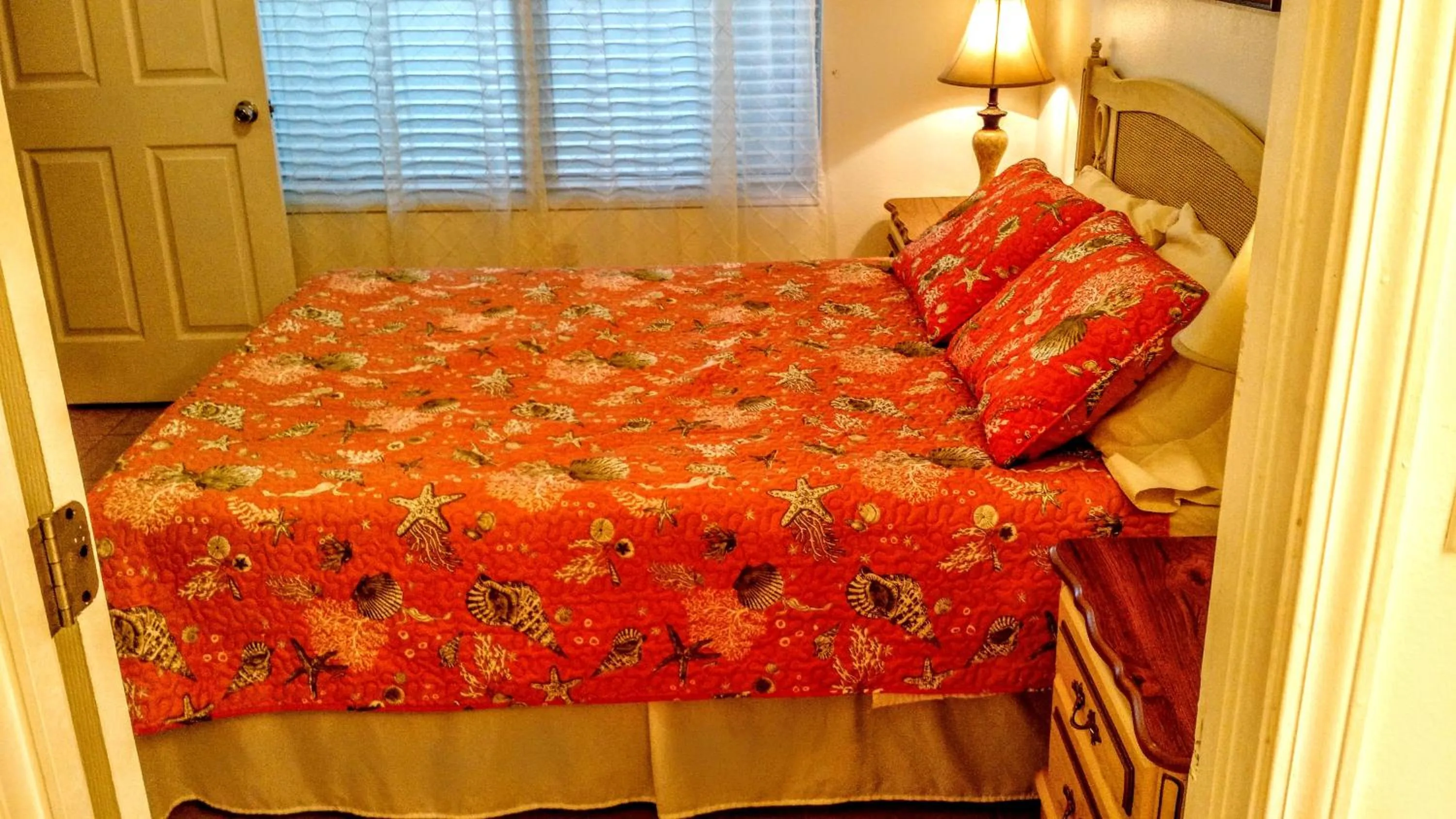 Bed in Keeler Island Princess 508