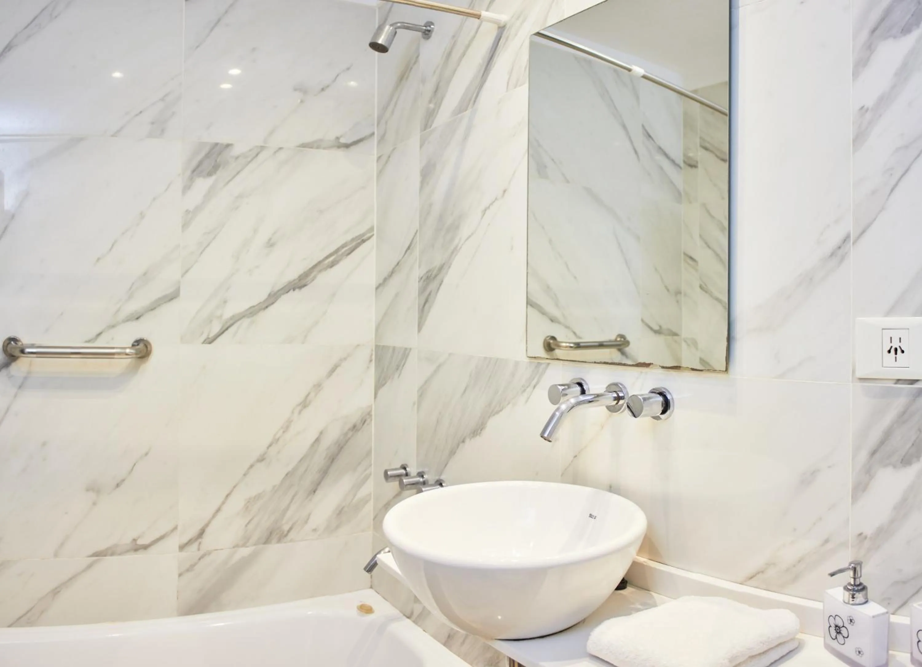 Bathroom in Monroe Suites