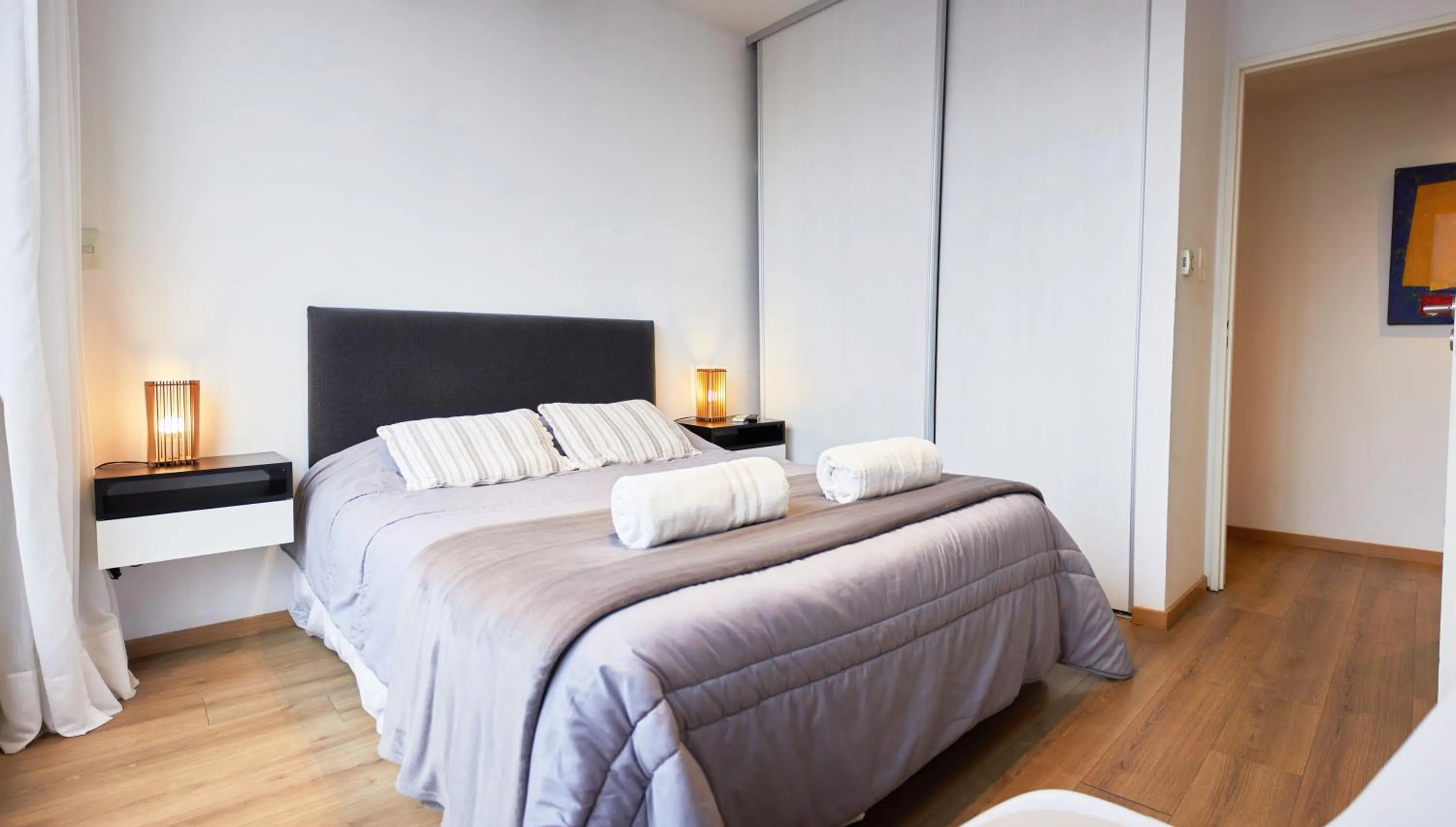 Bedroom, Bed in Monroe Suites