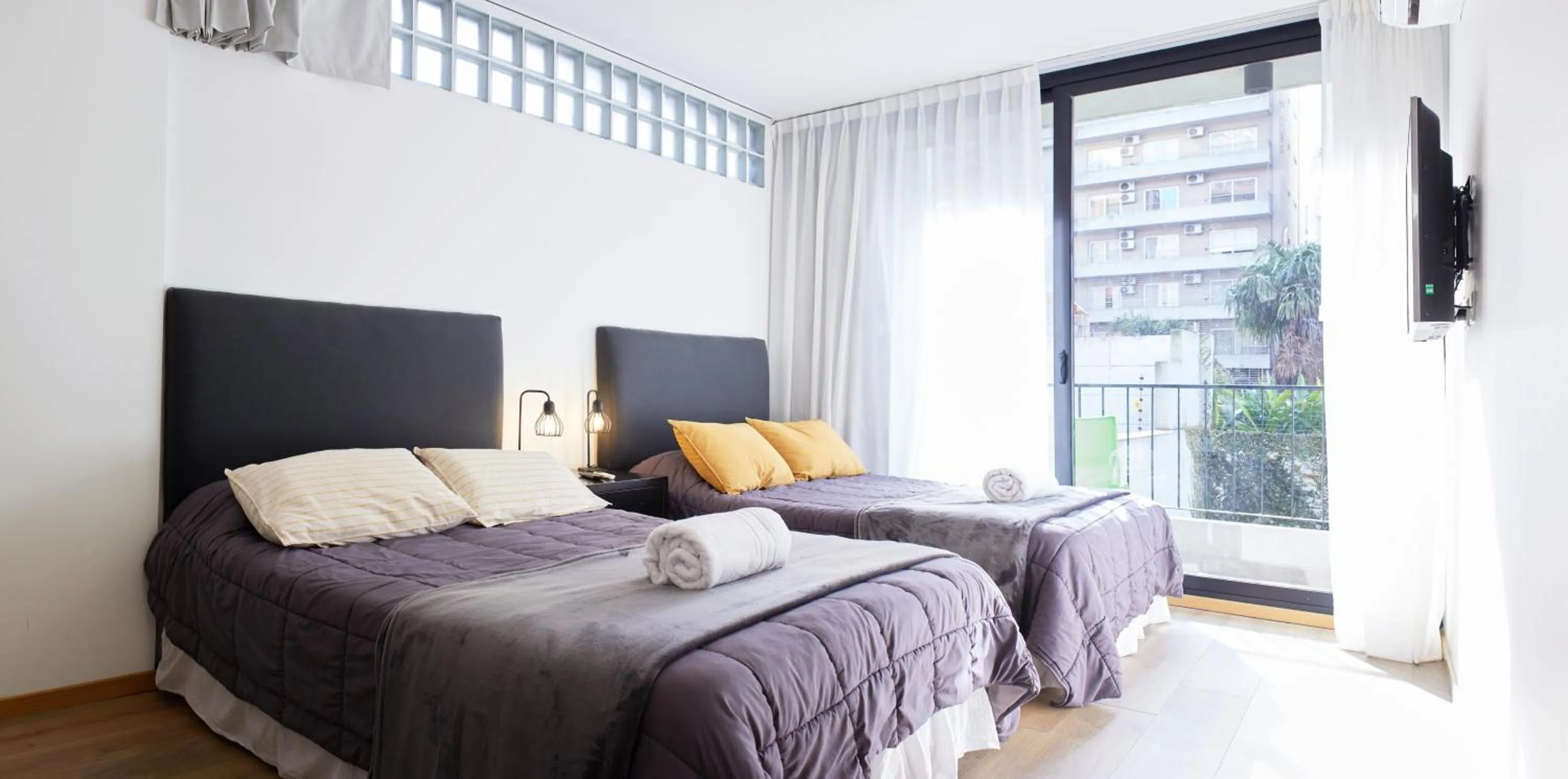 Bedroom, Bed in Monroe Suites