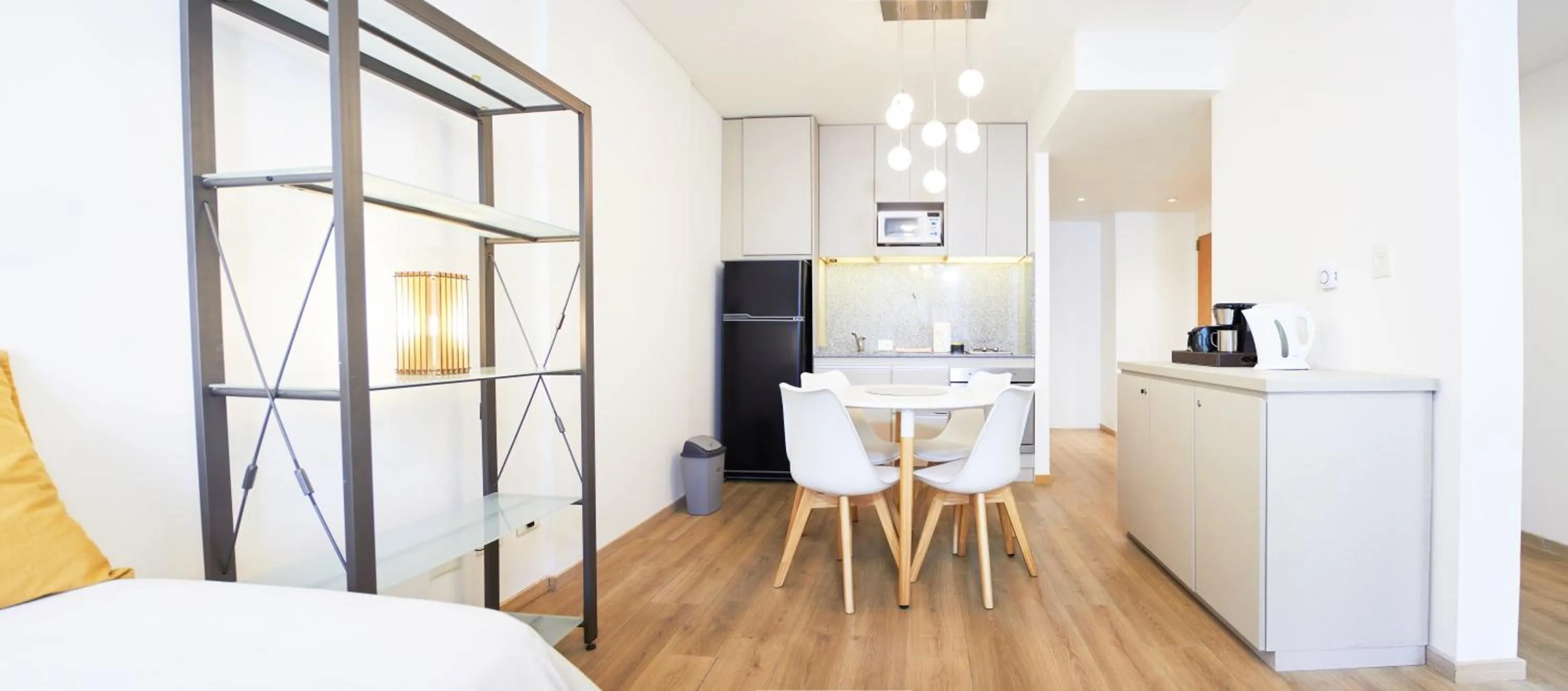 Dining area in Monroe Suites