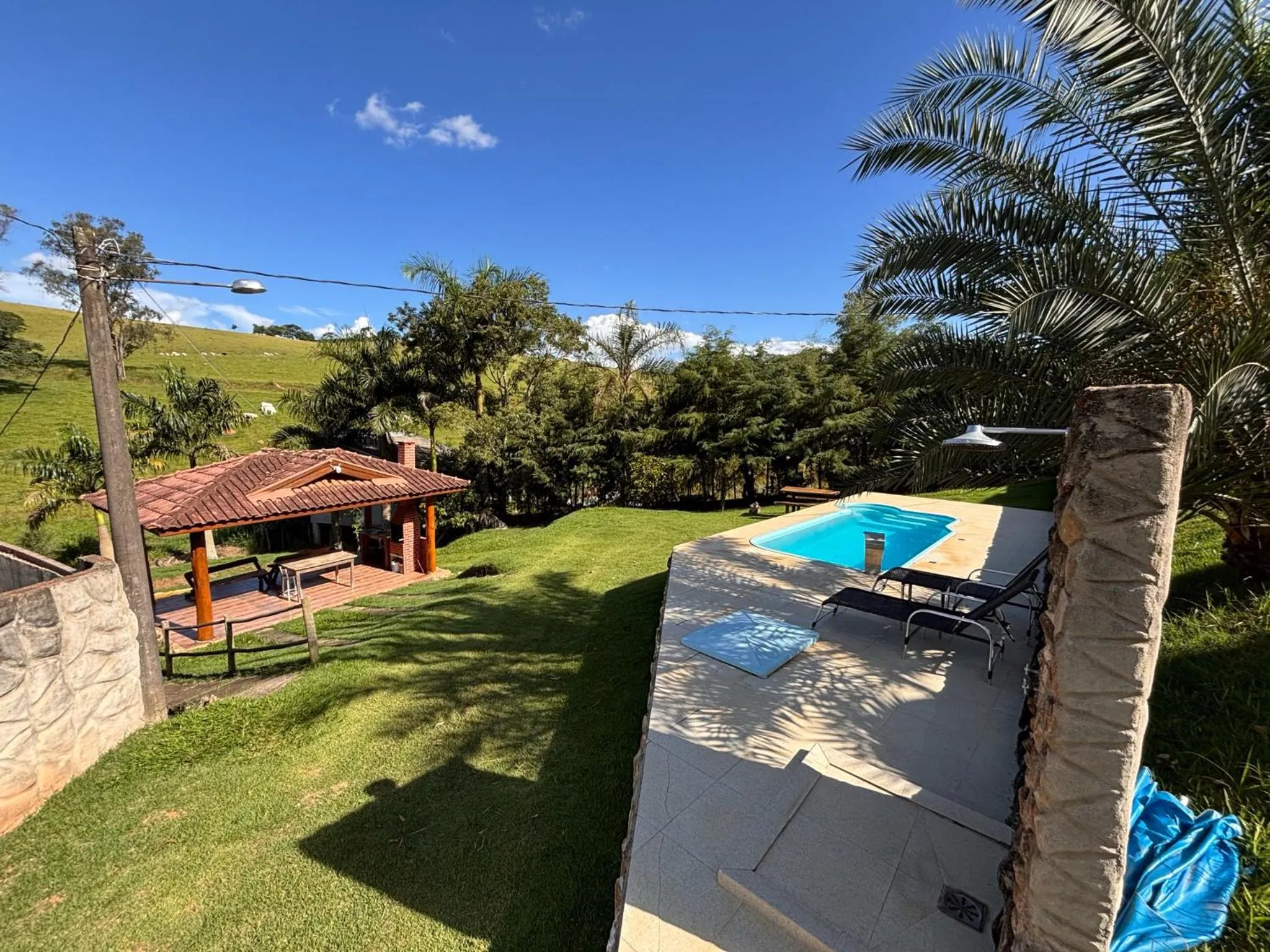 Swimming pool in Chácara Águas Claras