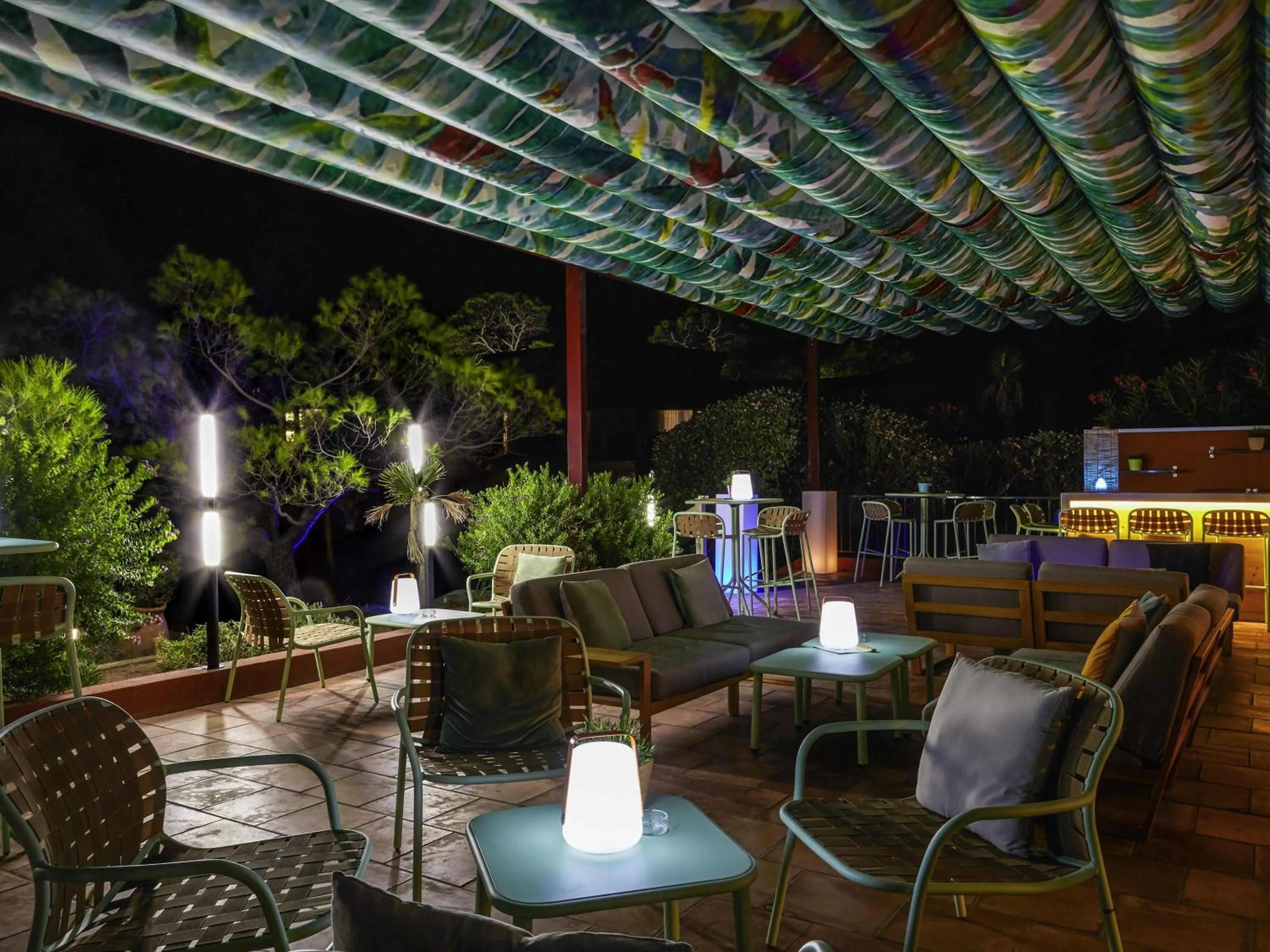 Restaurant/places to eat in ibis Thalassa Hyeres Plage