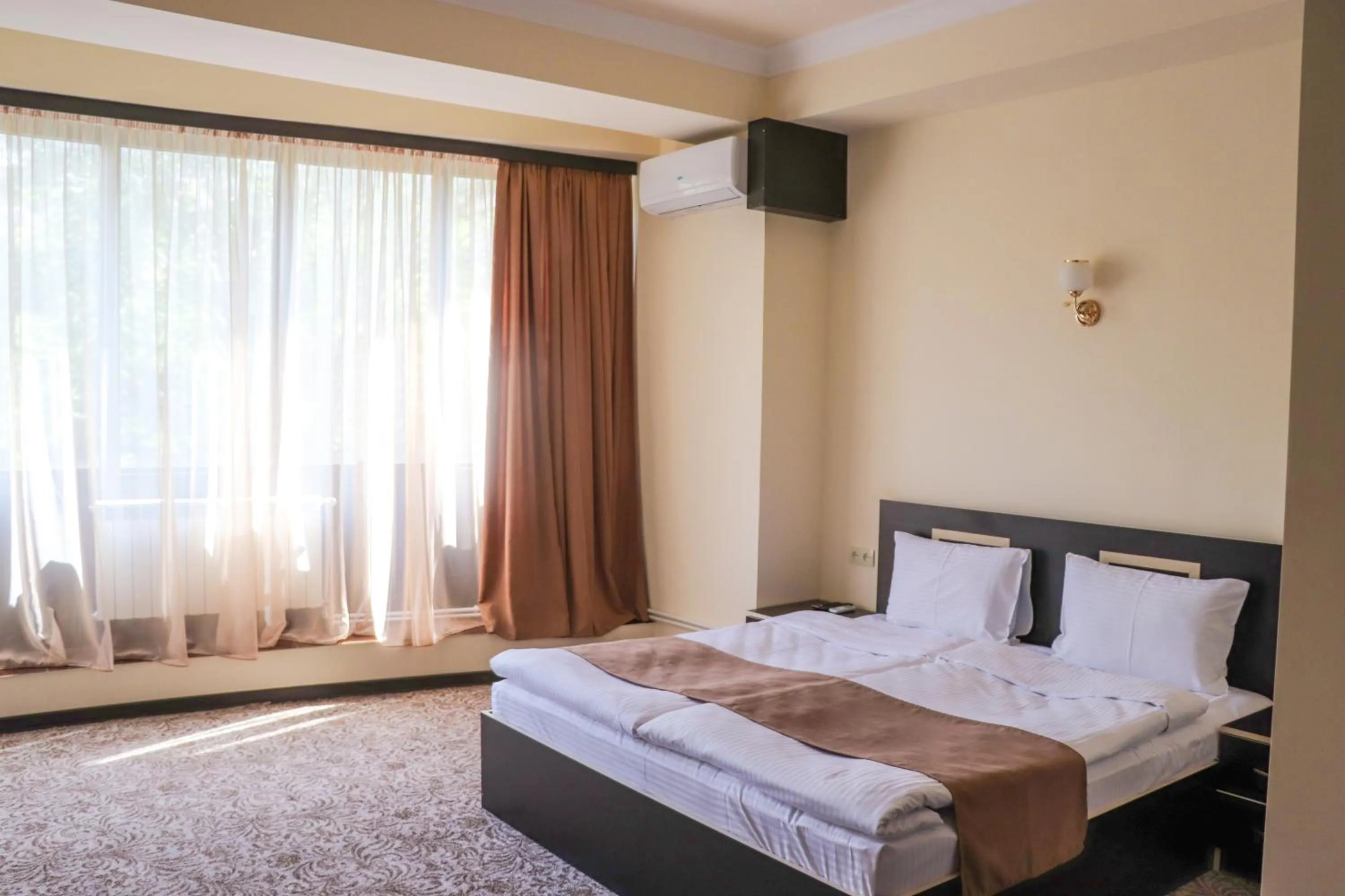 Bed in Yerevan Centre Hotel