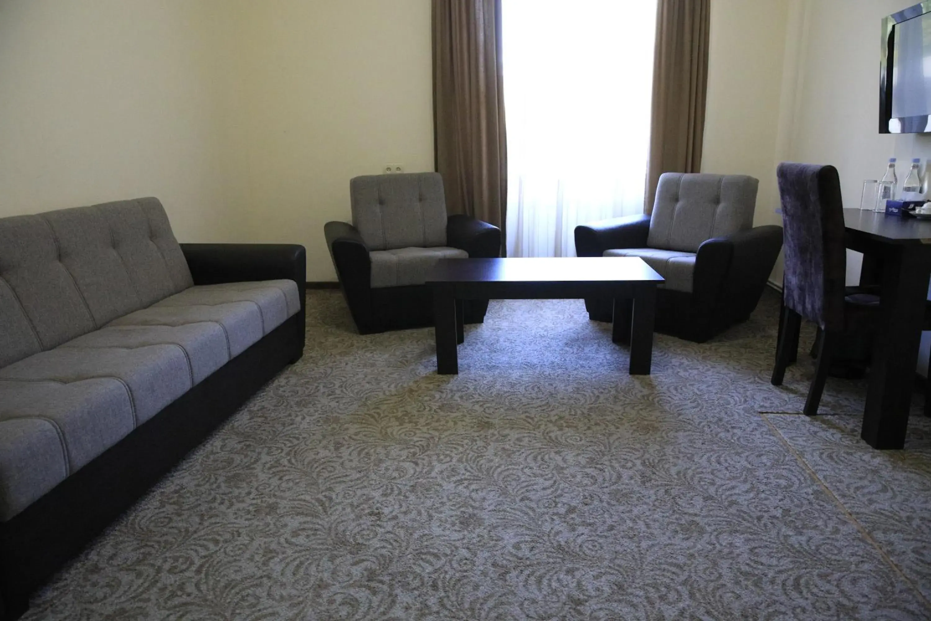 Standard Family Room in Yerevan Centre Hotel Standard Family Room in Yerevan Centre Hotel