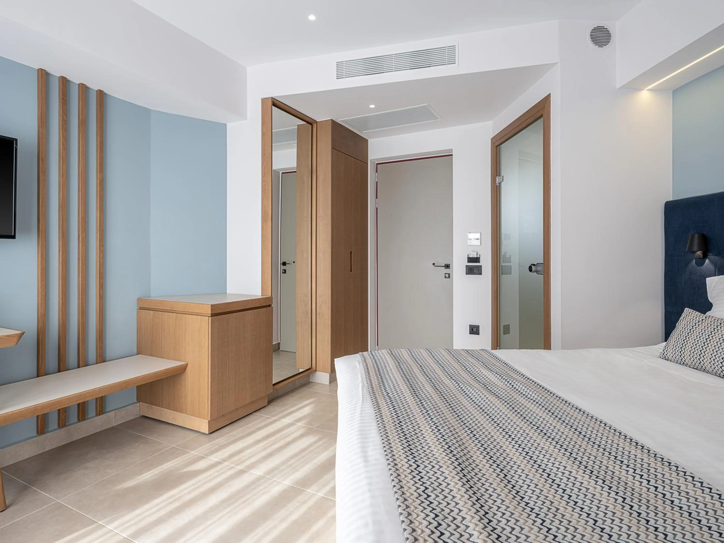 Photo of the whole room, Bed in M City Hotel