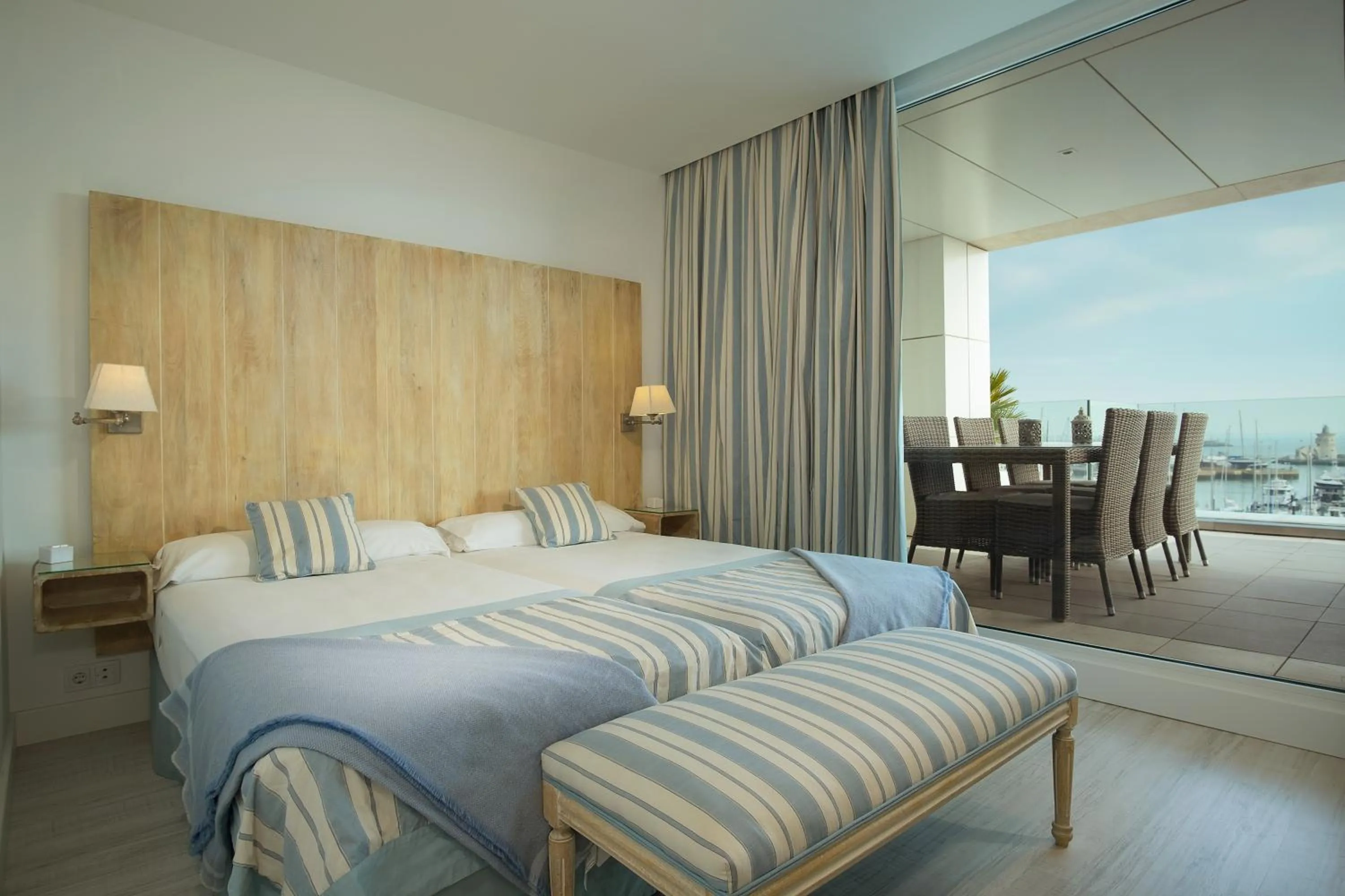 Bed in Suites Puerto Sherry